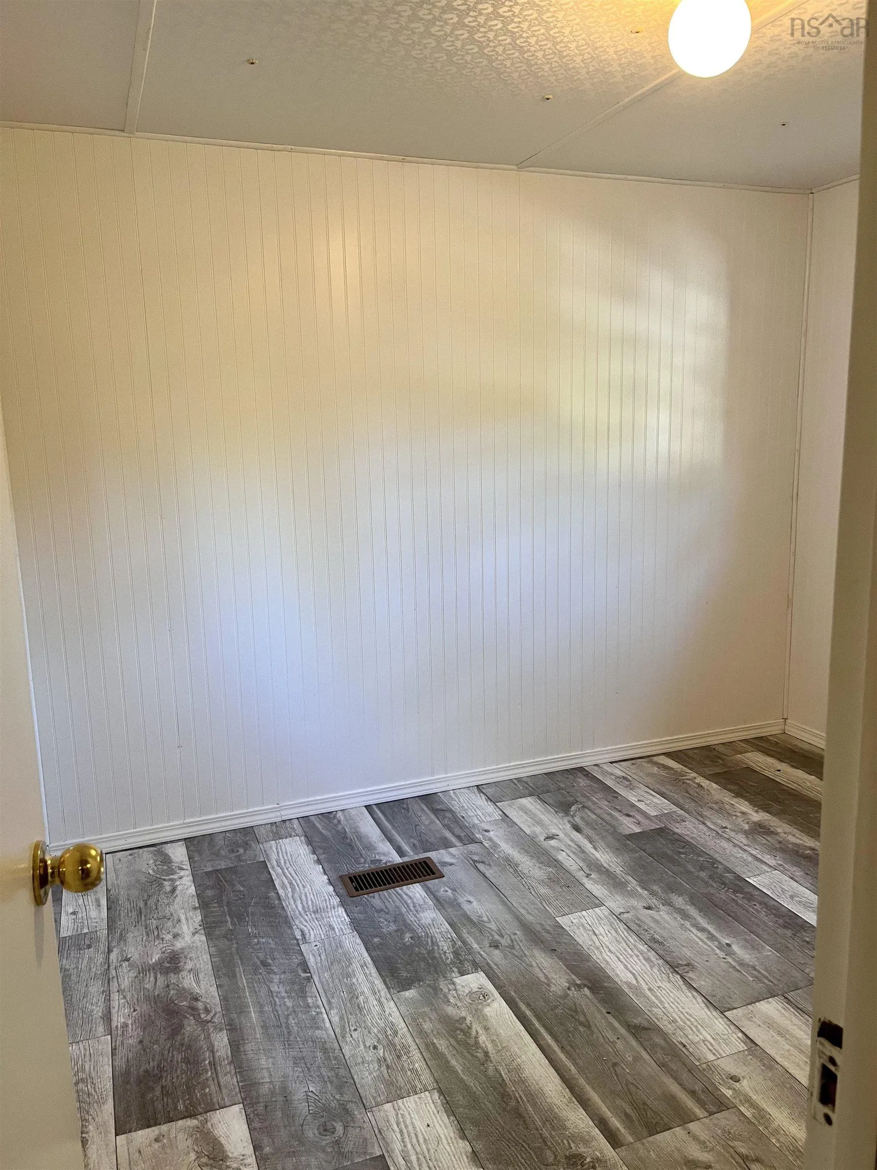 4276 Clementsvale Road, Princedale Ns B0s 1g0, 1 Bedroom Bedrooms, ,1 BathroomBathrooms,Residential,For Sale,Clementsvale,202421821
