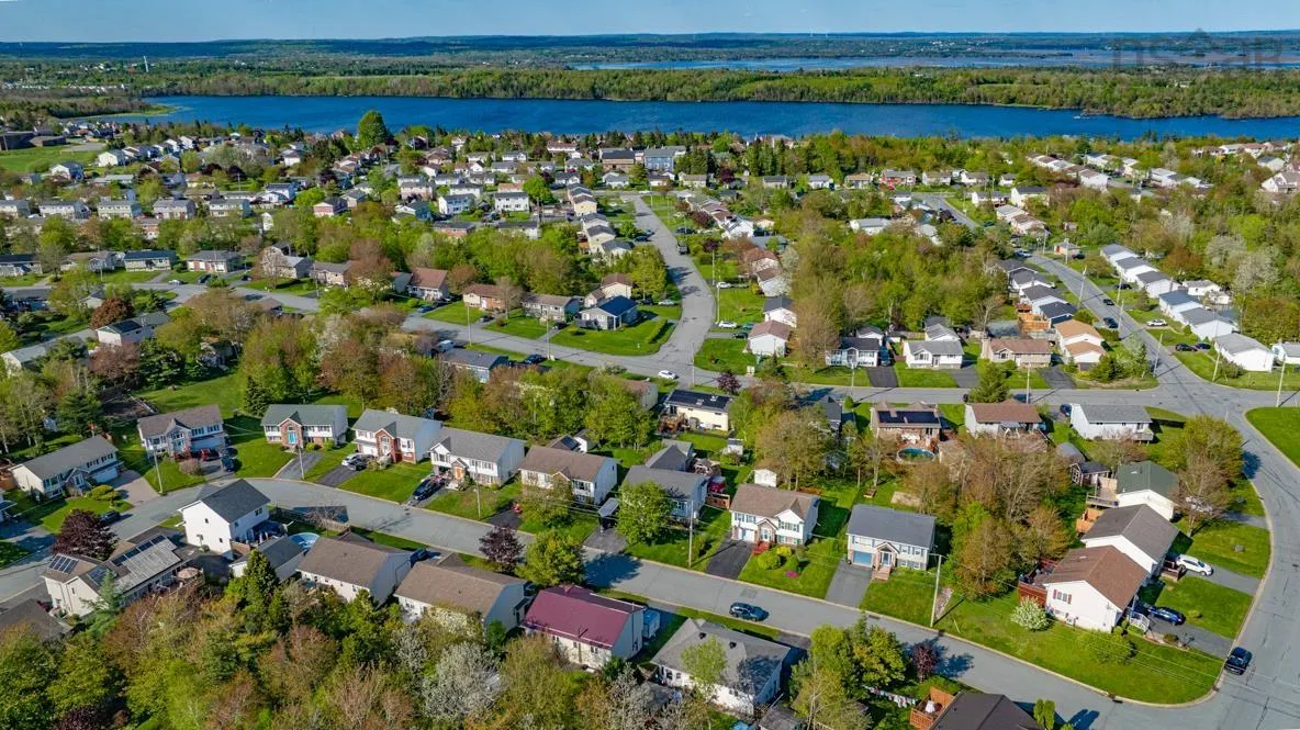 15 Wilton Crescent, Cole Harbour, NS B2V 2S9, 4 Bedrooms Bedrooms, ,2 BathroomsBathrooms,Residential,For Sale,Wilton,202512667