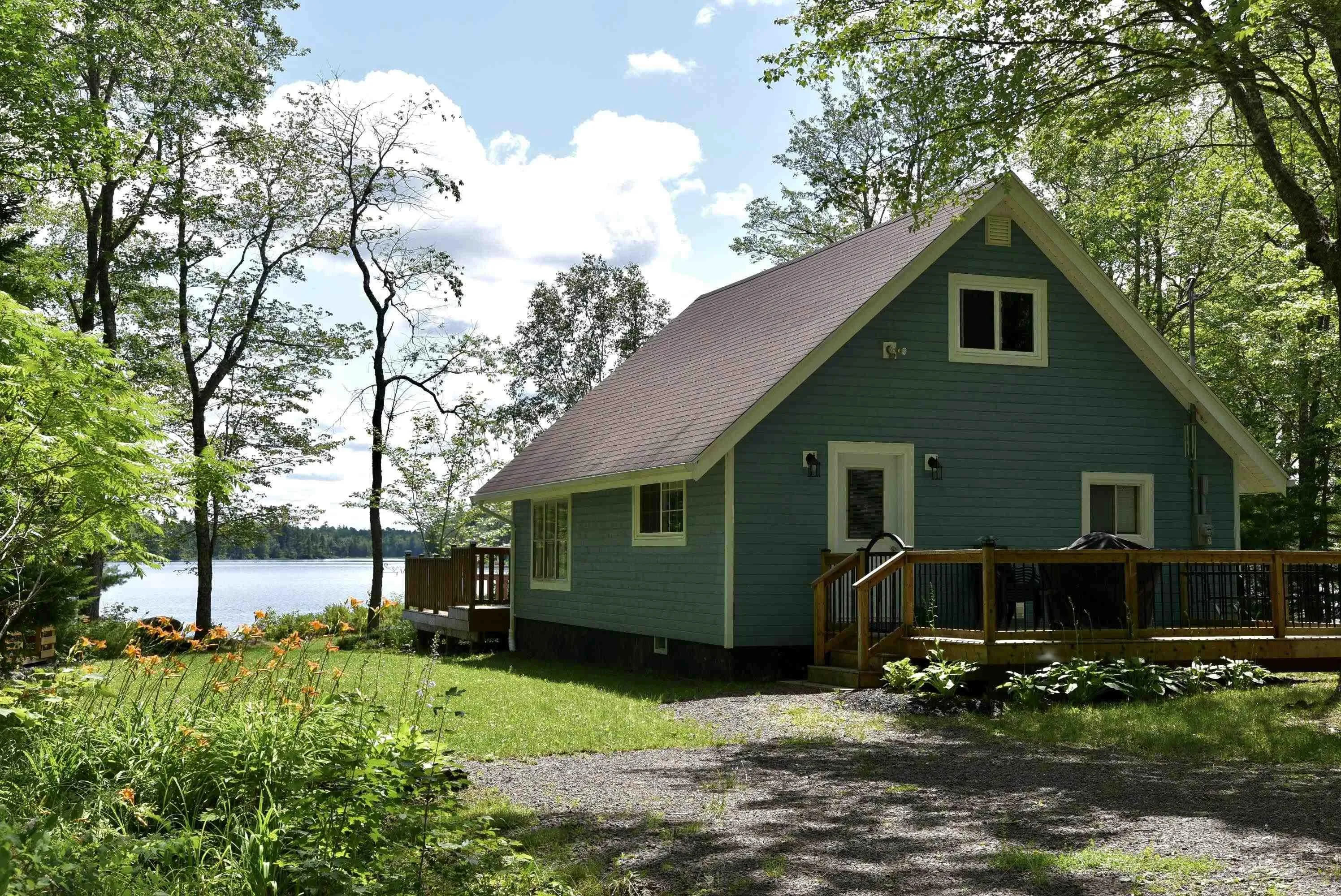 1401 Tree Line Drive, New Albany, NS B0S 1P0, 2 Bedrooms Bedrooms, ,1 BathroomBathrooms,Residential,For Sale,Tree Line,202517918