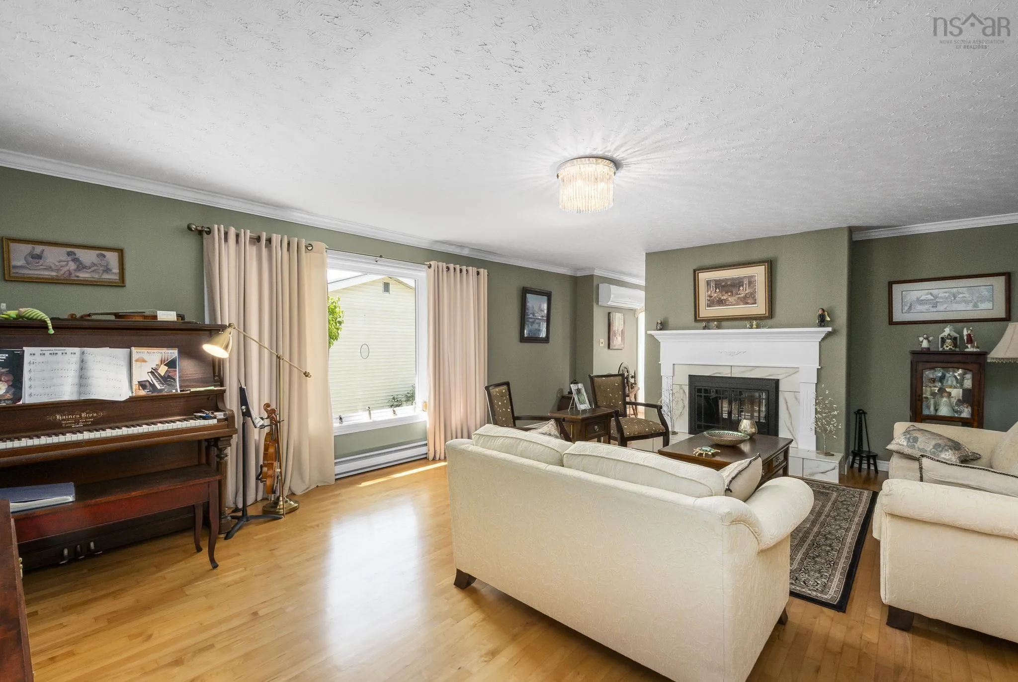 180 Rockmanor Drive, Bedford, NS B4A 3B5, 5 Bedrooms Bedrooms, ,3 BathroomsBathrooms,Residential,For Sale,Rockmanor,202520137