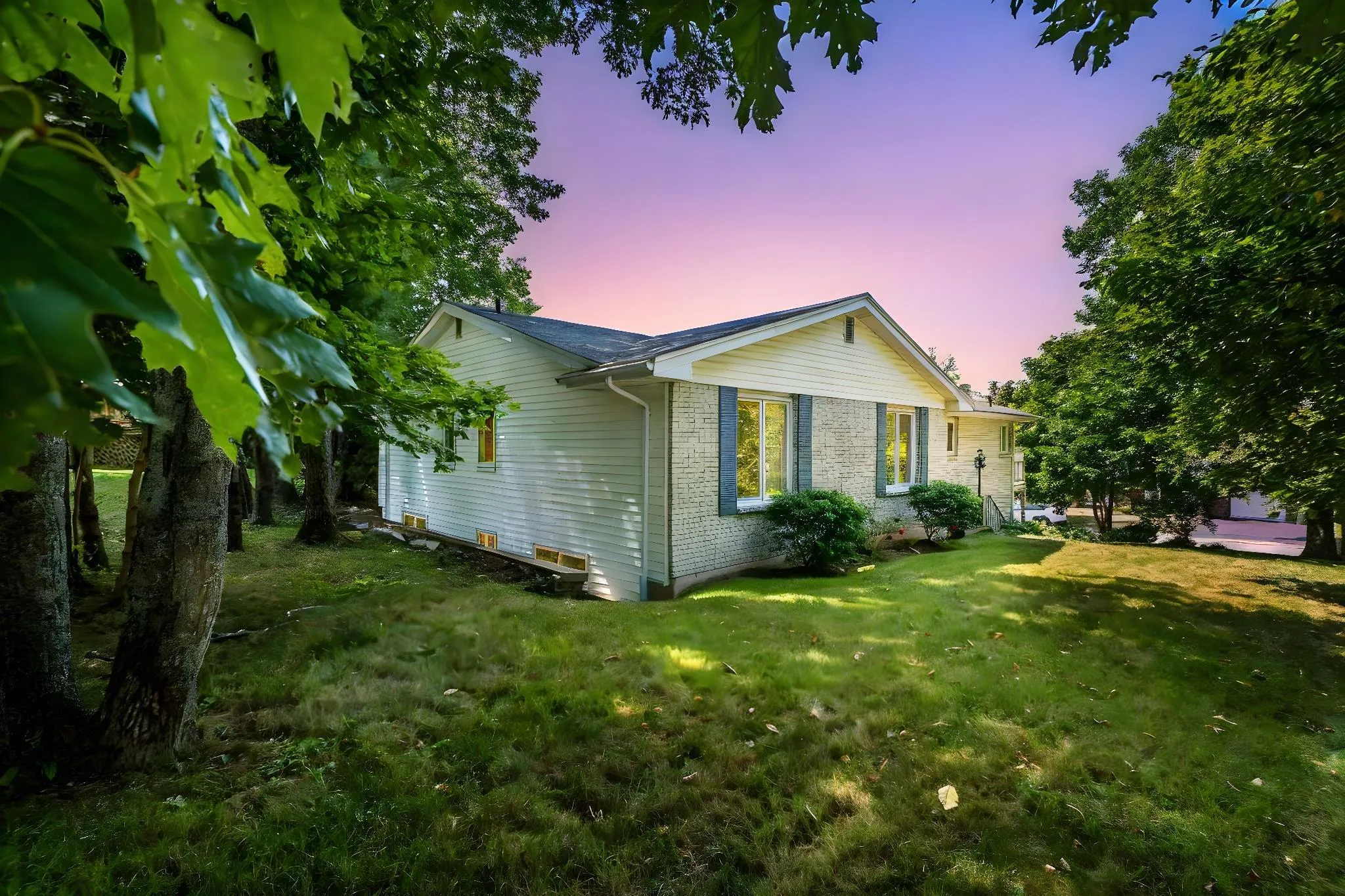 180 Rockmanor Drive, Bedford, NS B4A 3B5, 5 Bedrooms Bedrooms, ,3 BathroomsBathrooms,Residential,For Sale,Rockmanor,202520137
