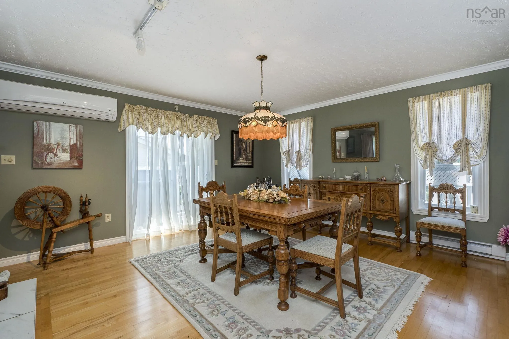 180 Rockmanor Drive, Bedford, NS B4A 3B5, 5 Bedrooms Bedrooms, ,3 BathroomsBathrooms,Residential,For Sale,Rockmanor,202520137