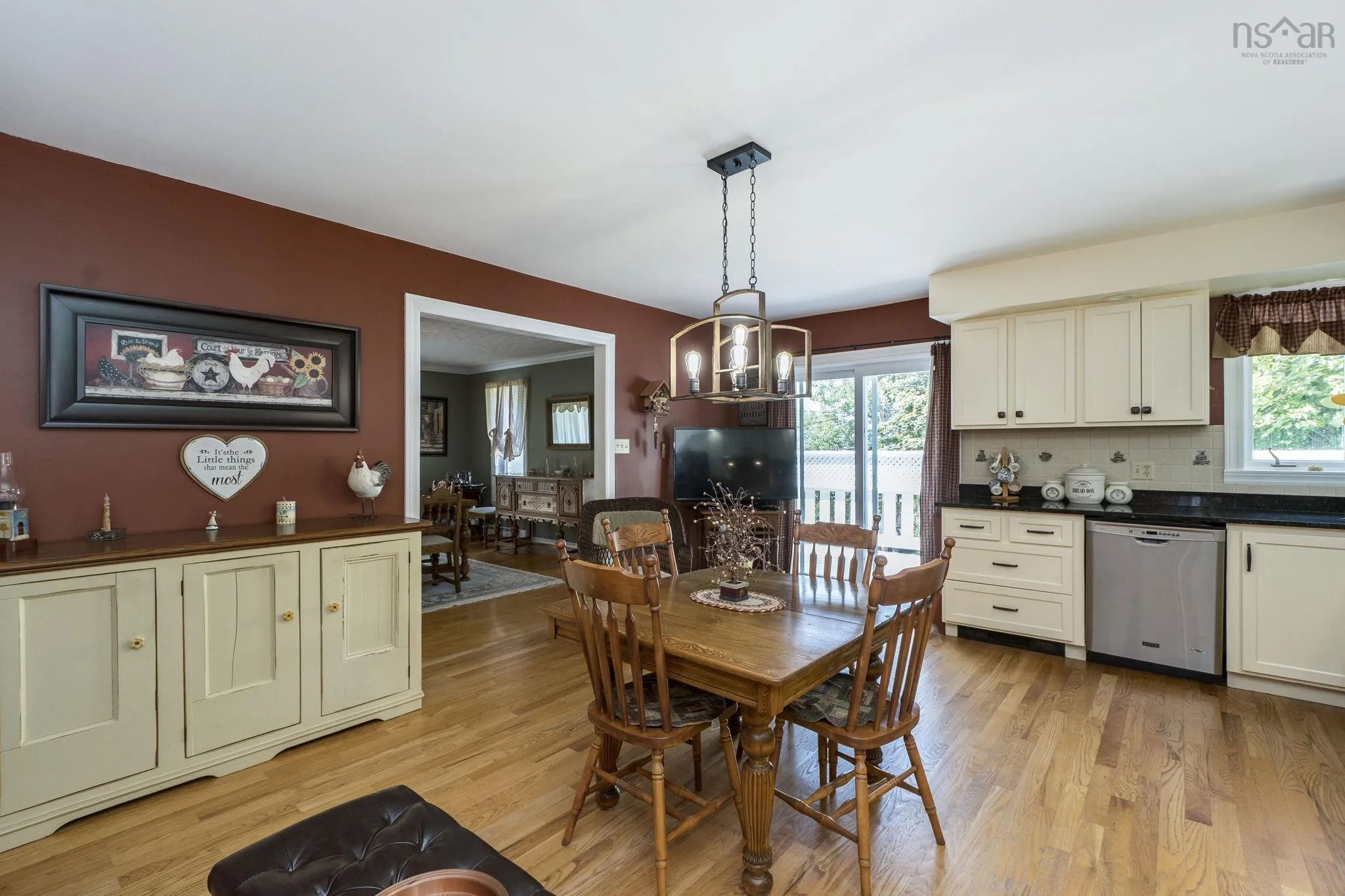180 Rockmanor Drive, Bedford, NS B4A 3B5, 5 Bedrooms Bedrooms, ,3 BathroomsBathrooms,Residential,For Sale,Rockmanor,202520137