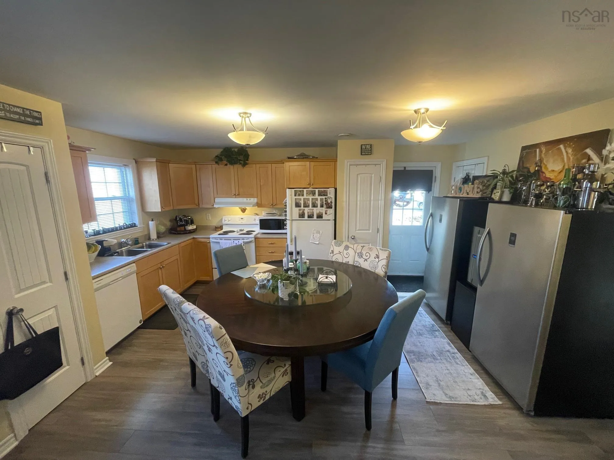 861/863 Beaver Bank Road, Beaver Bank Ns B4g 1c1, ,Residential Income,For Sale,Beaver Bank,202501409
