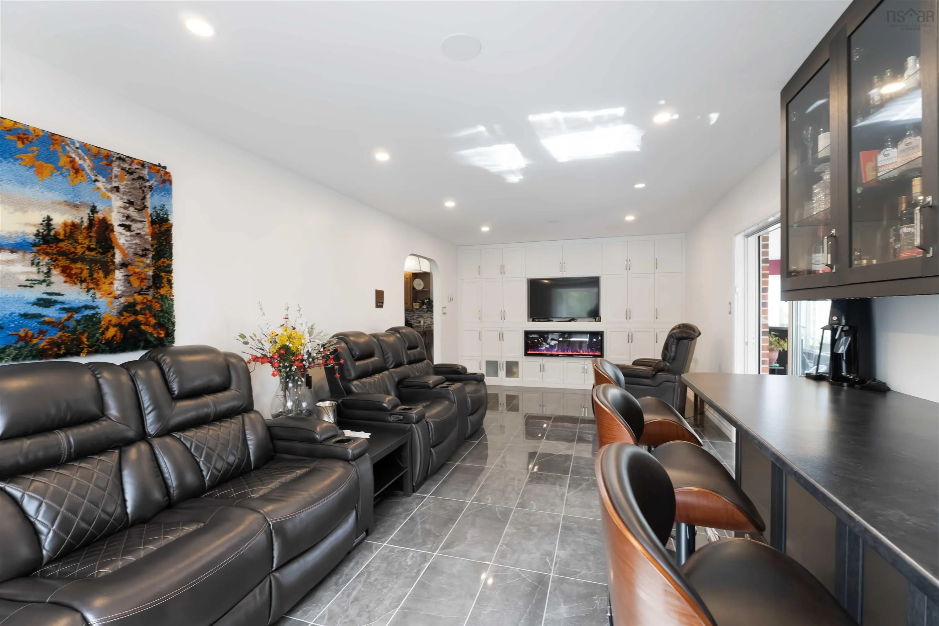 10 Long Lake Road, East Uniacke Ns B0n 1z0, 5 Bedrooms Bedrooms, ,3 BathroomsBathrooms,Residential,For Sale,Long Lake Road,202505427