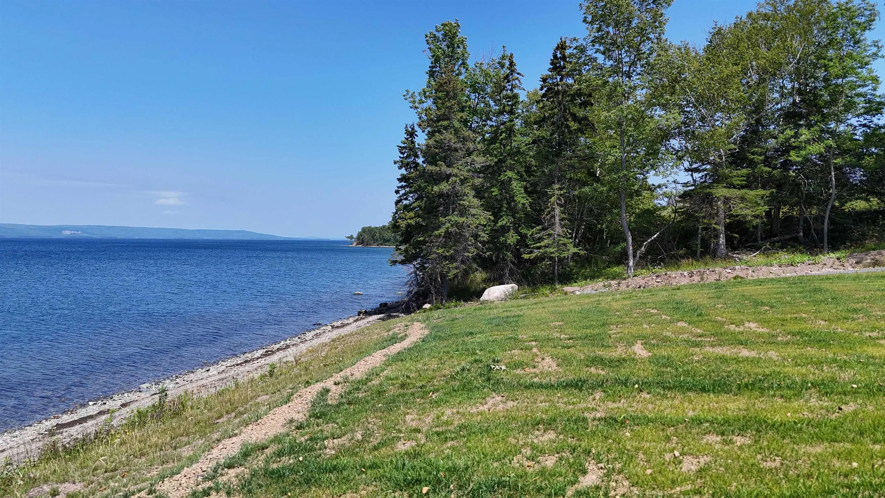 West Bay Highway, St Georges Channel, NS B0E 3K0, 1 Bedroom Bedrooms, ,1 BathroomBathrooms,Residential,For Sale,West Bay,202519020