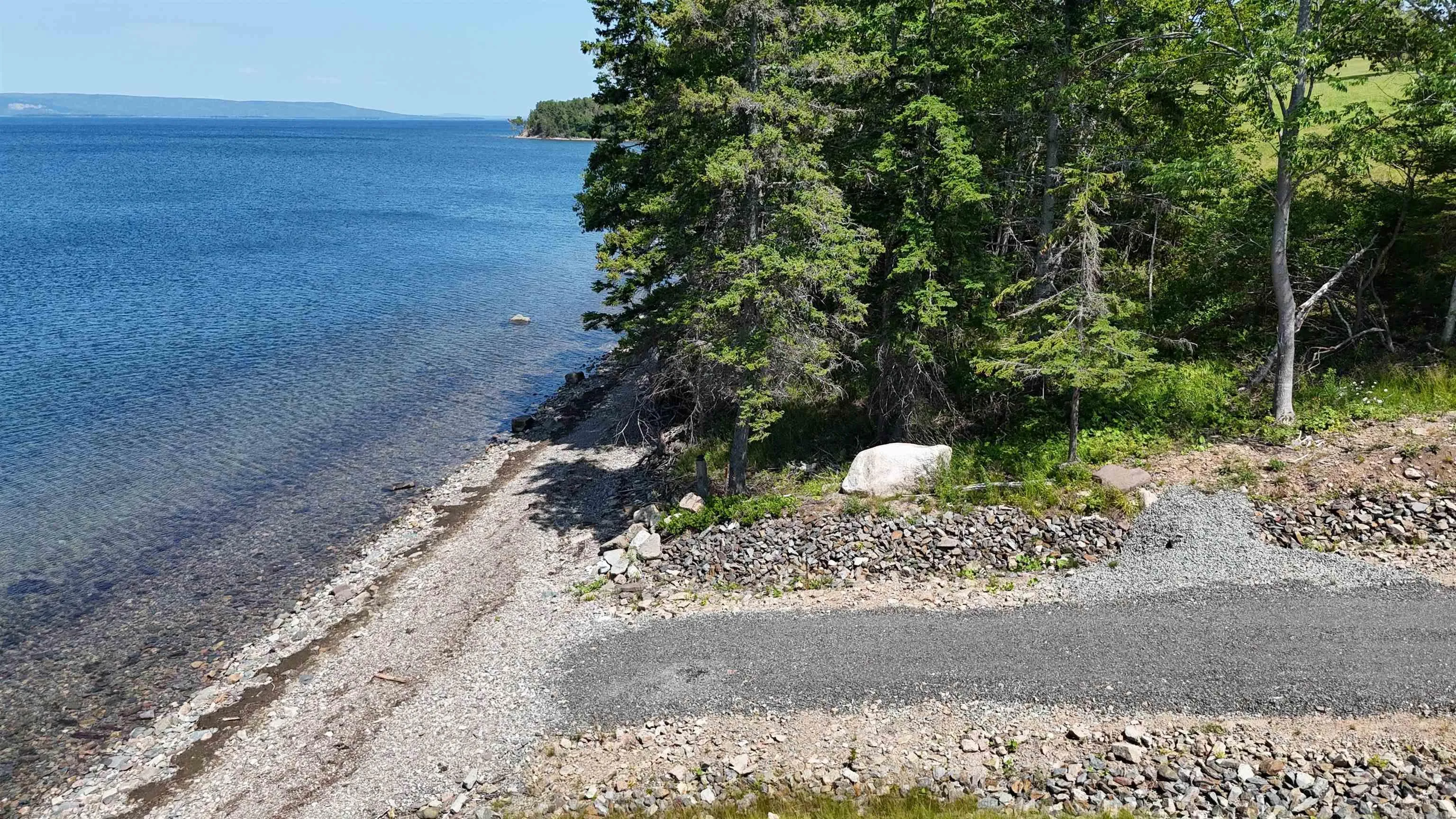 West Bay Highway, St Georges Channel, NS B0E 3K0, 1 Bedroom Bedrooms, ,1 BathroomBathrooms,Residential,For Sale,West Bay,202519020