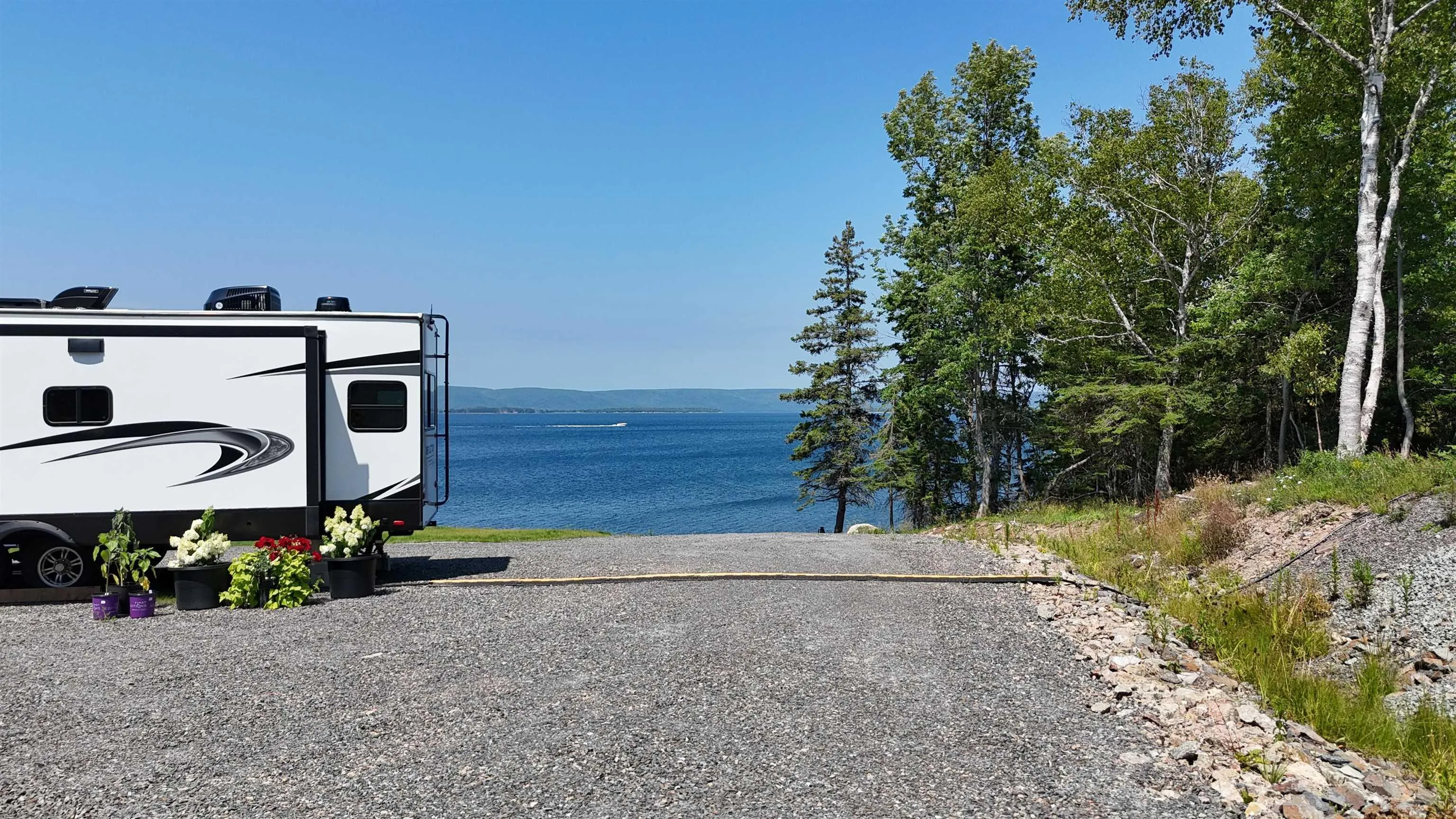 West Bay Highway, St Georges Channel, NS B0E 3K0, 1 Bedroom Bedrooms, ,1 BathroomBathrooms,Residential,For Sale,West Bay,202519020