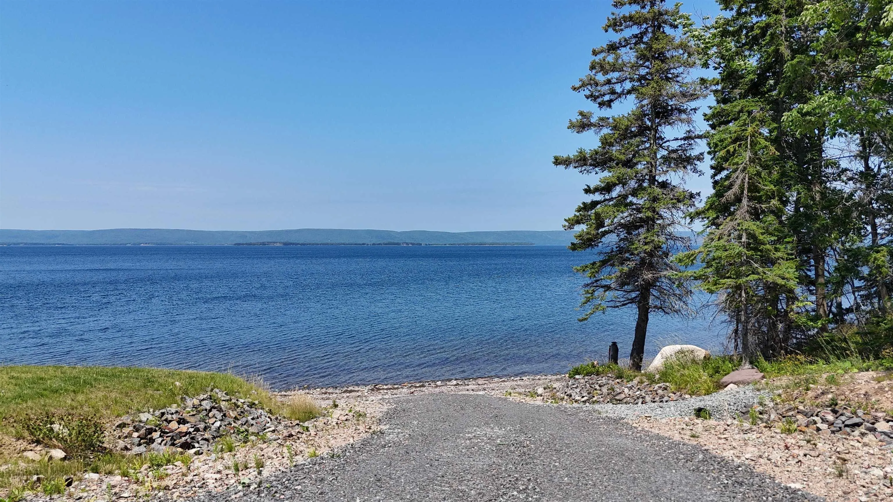 West Bay Highway, St Georges Channel, NS B0E 3K0, 1 Bedroom Bedrooms, ,1 BathroomBathrooms,Residential,For Sale,West Bay,202519020