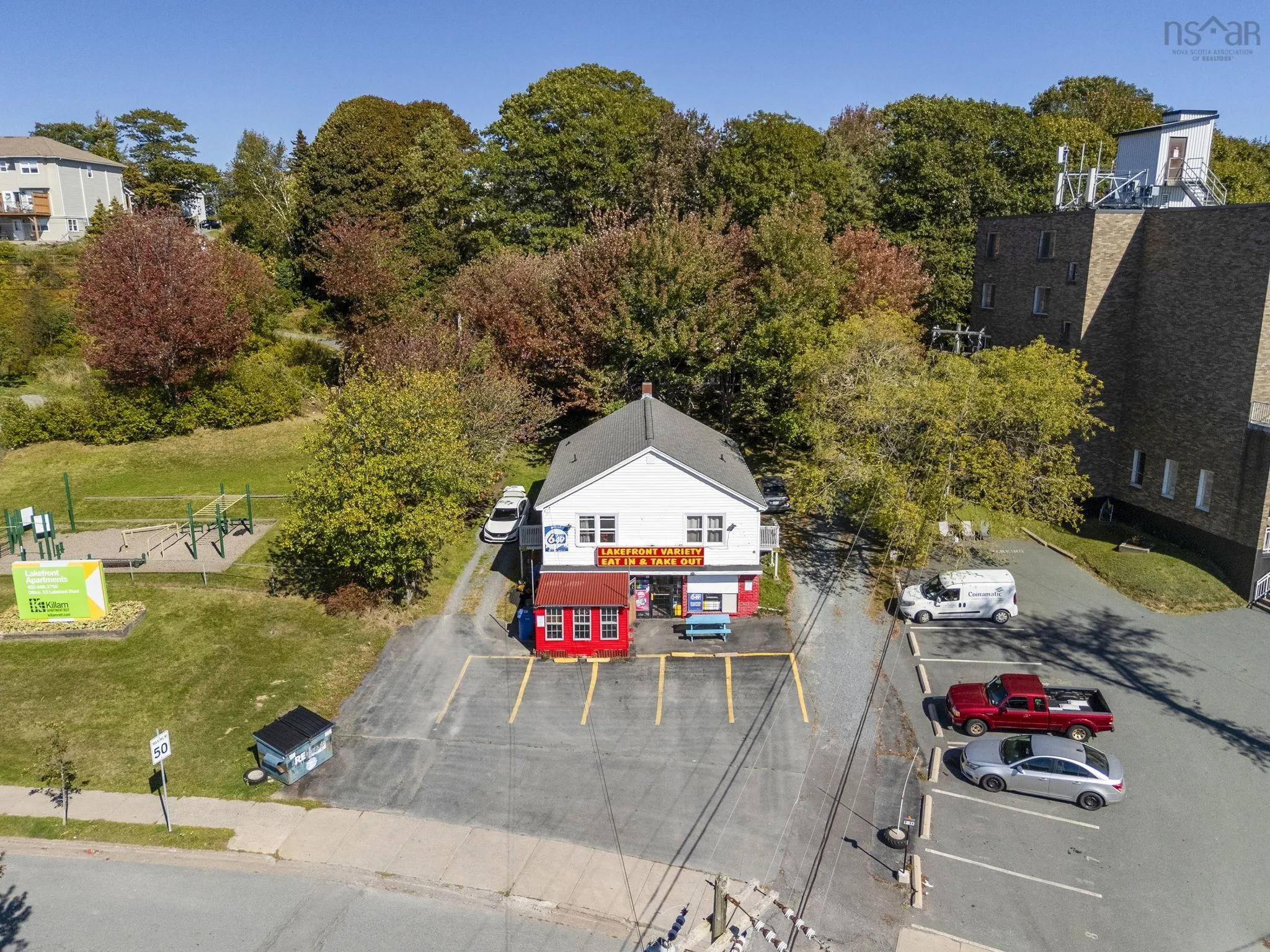 16-6 Lakefront Road, Dartmouth, NS B2Y 3C3, 4 Bedrooms Bedrooms, ,Residential Income,For Sale,Lakefront,202525250