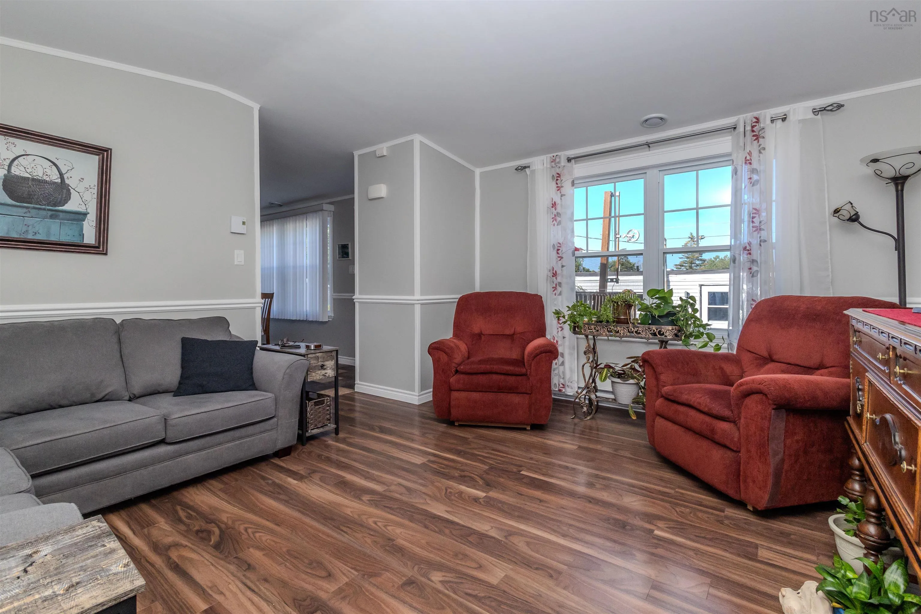 77 Bendix Street, Sydney Mines, NS B1V 3C4, 3 Bedrooms Bedrooms, ,2 BathroomsBathrooms,Residential,For Sale,Bendix,202521954
