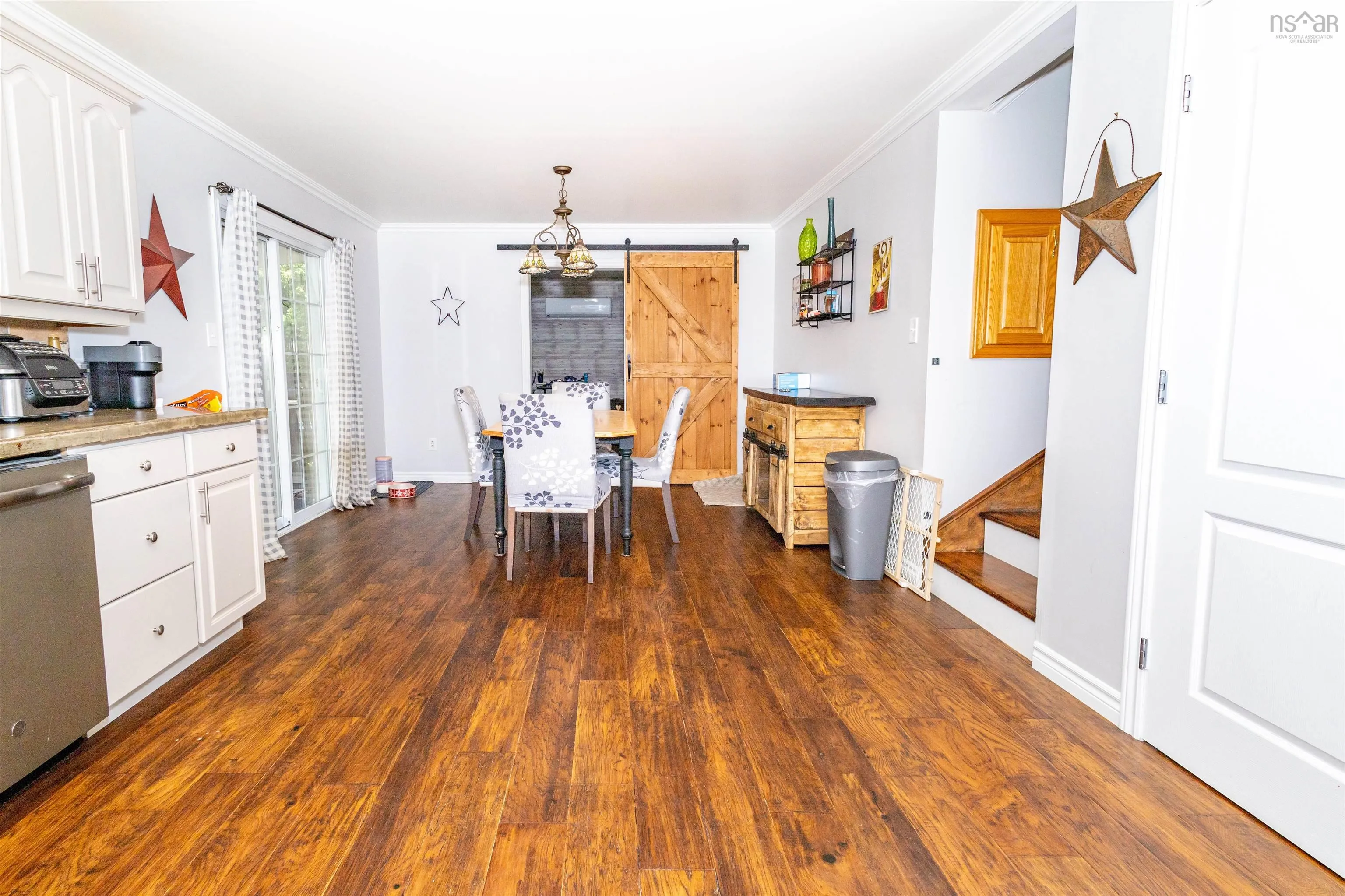 56 Holic Avenue, North Sydney, NS B2A 3R8, 3 Bedrooms Bedrooms, ,2 BathroomsBathrooms,Residential,For Sale,Holic,202518159