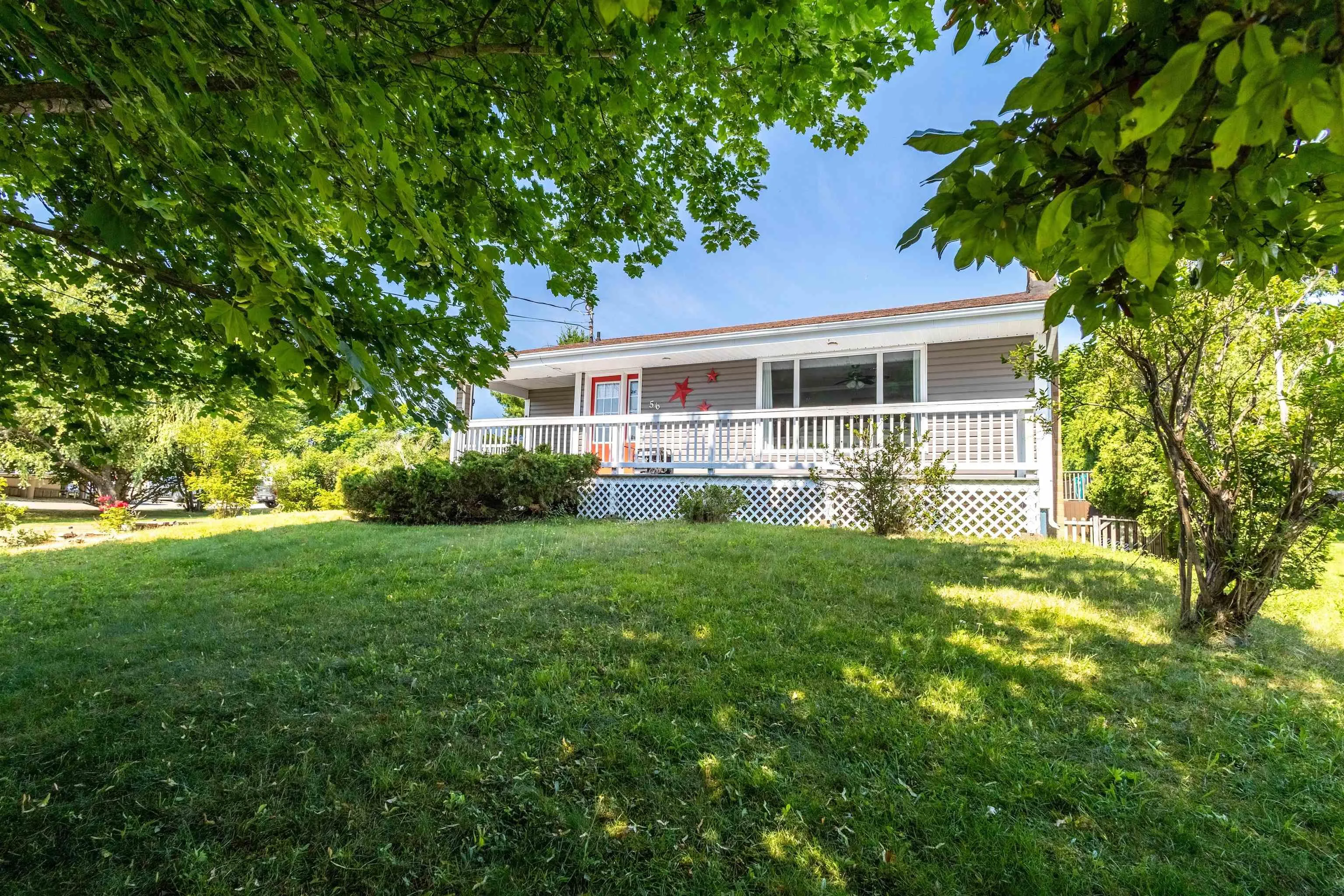 56 Holic Avenue, North Sydney, NS B2A 3R8, 3 Bedrooms Bedrooms, ,2 BathroomsBathrooms,Residential,For Sale,Holic,202518159