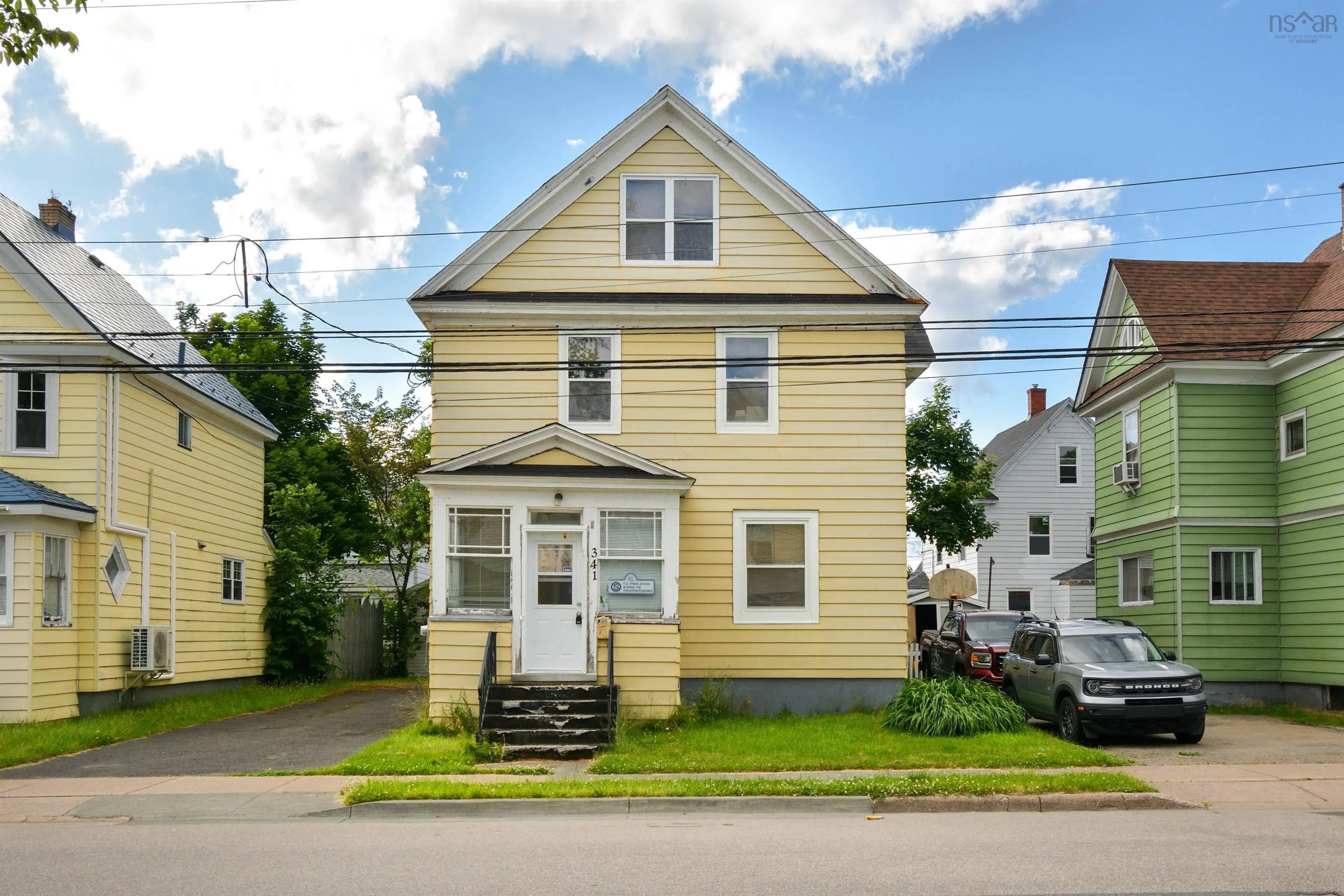 341 Townsend Street, Sydney, NS B1P 5G1, 6 Bedrooms Bedrooms, ,2 BathroomsBathrooms,Residential,For Sale,Townsend,202517620