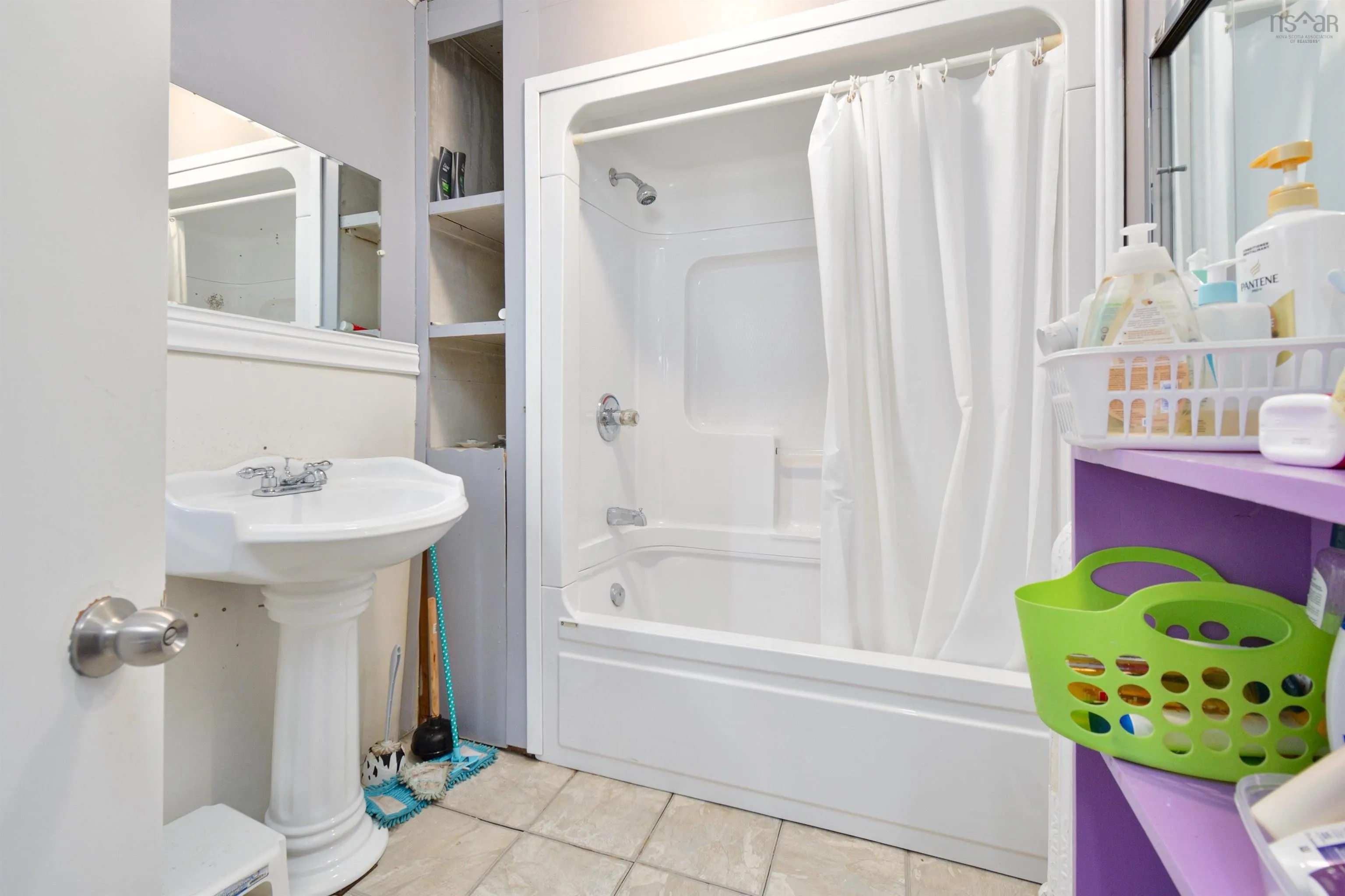 341 Townsend Street, Sydney, NS B1P 5G1, 6 Bedrooms Bedrooms, ,2 BathroomsBathrooms,Residential,For Sale,Townsend,202517620