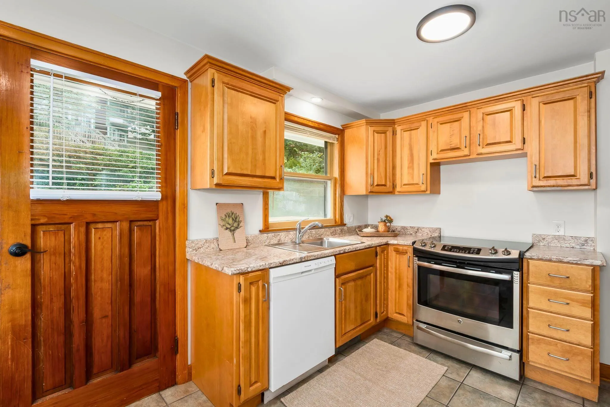 3790 Kencrest Avenue, Halifax, NS B3K 3L5, 4 Bedrooms Bedrooms, ,2 BathroomsBathrooms,Residential,For Sale,Kencrest,202522956