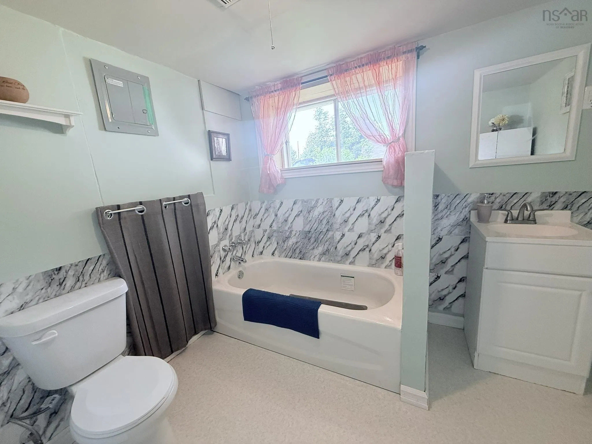 111 Grandview Avenue, Trenton Ns B0k 1x0, 4 Bedrooms Bedrooms, ,2 BathroomsBathrooms,Residential,For Sale,Grandview,202502786