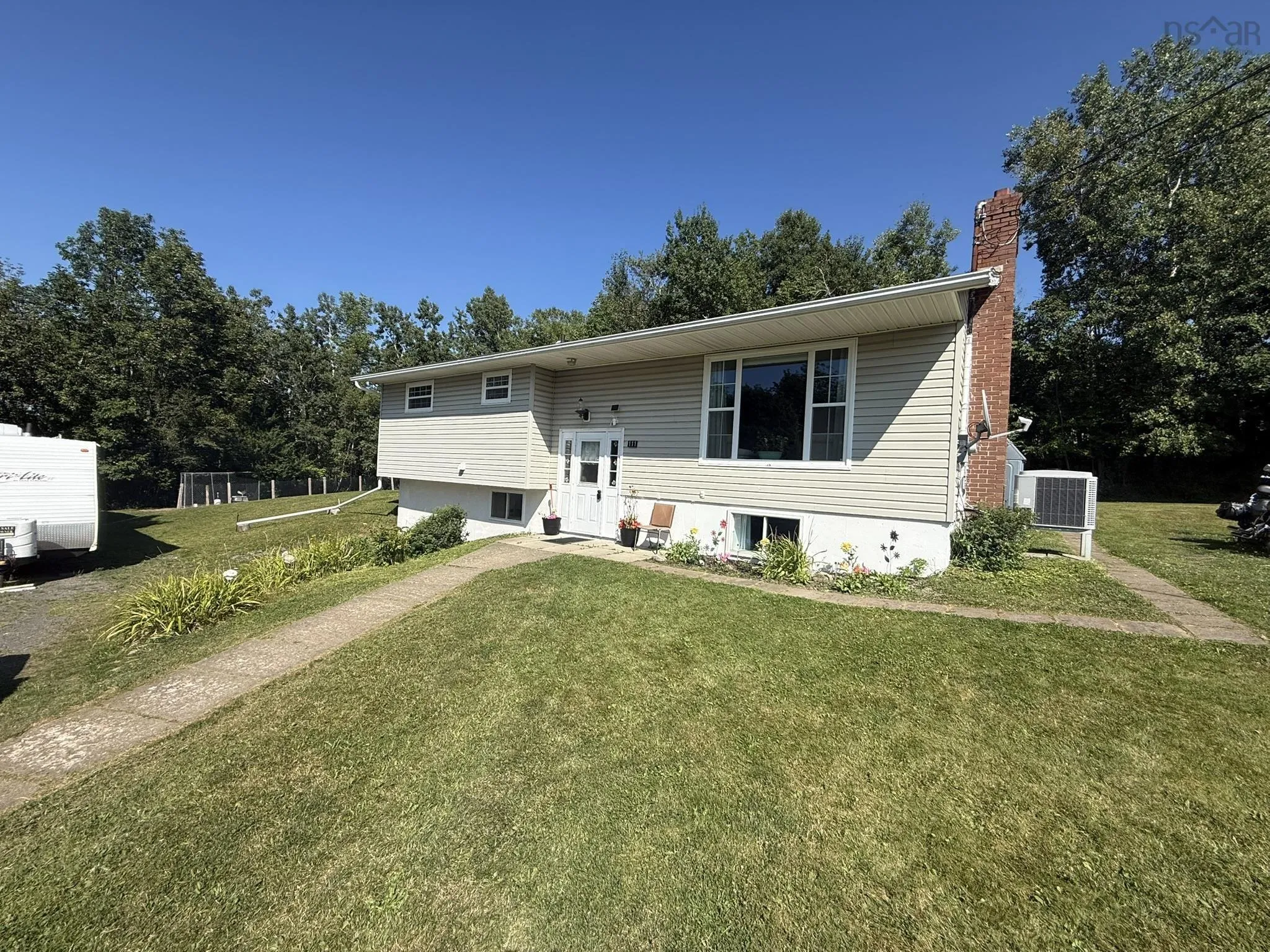 111 Grandview Avenue, Trenton Ns B0k 1x0, 4 Bedrooms Bedrooms, ,2 BathroomsBathrooms,Residential,For Sale,Grandview,202502786