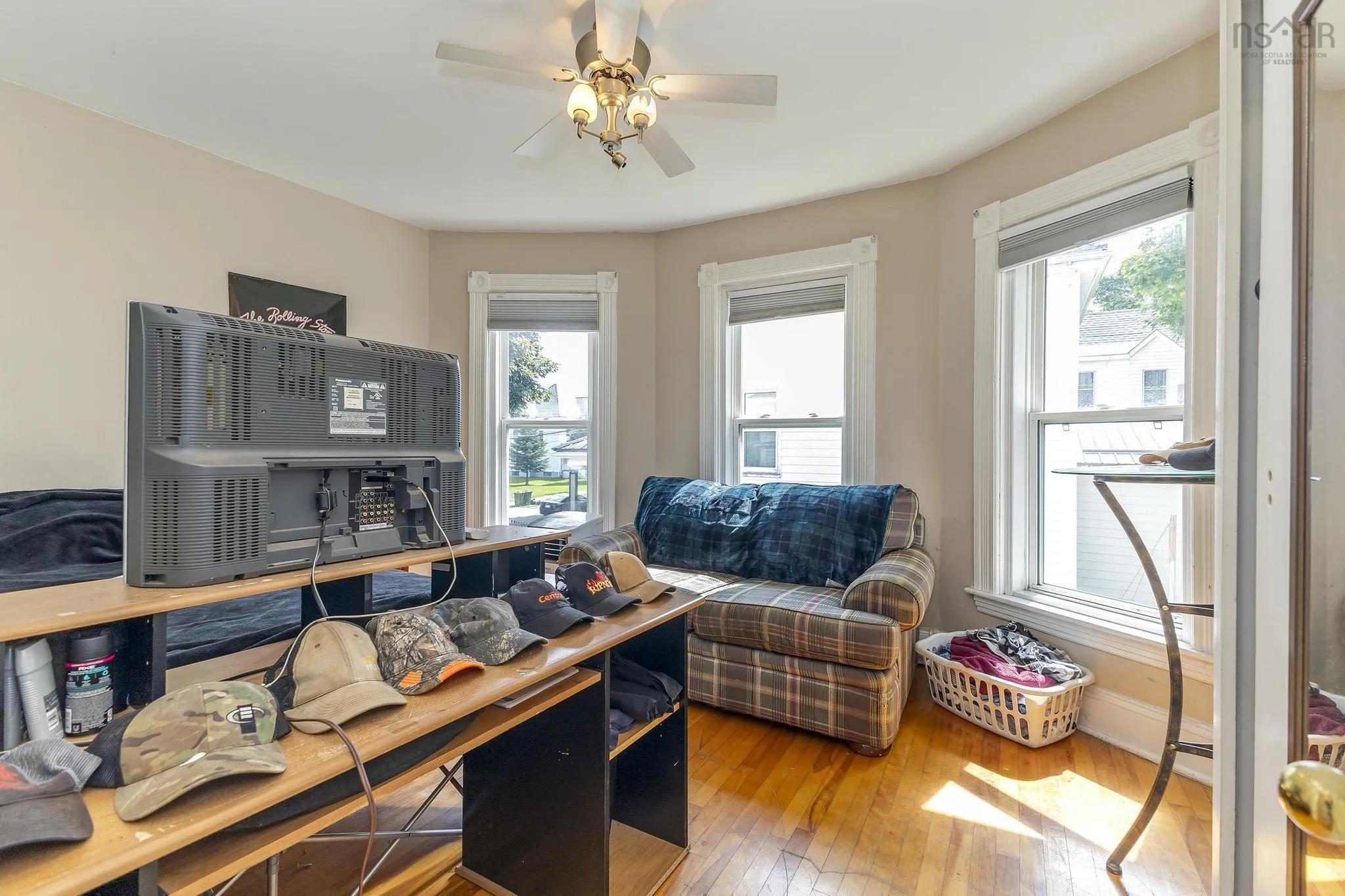 25 Jubilee Avenue, Stellarton, NS B0K 1S0, 3 Bedrooms Bedrooms, ,Residential Income,For Sale,Jubilee,202516059