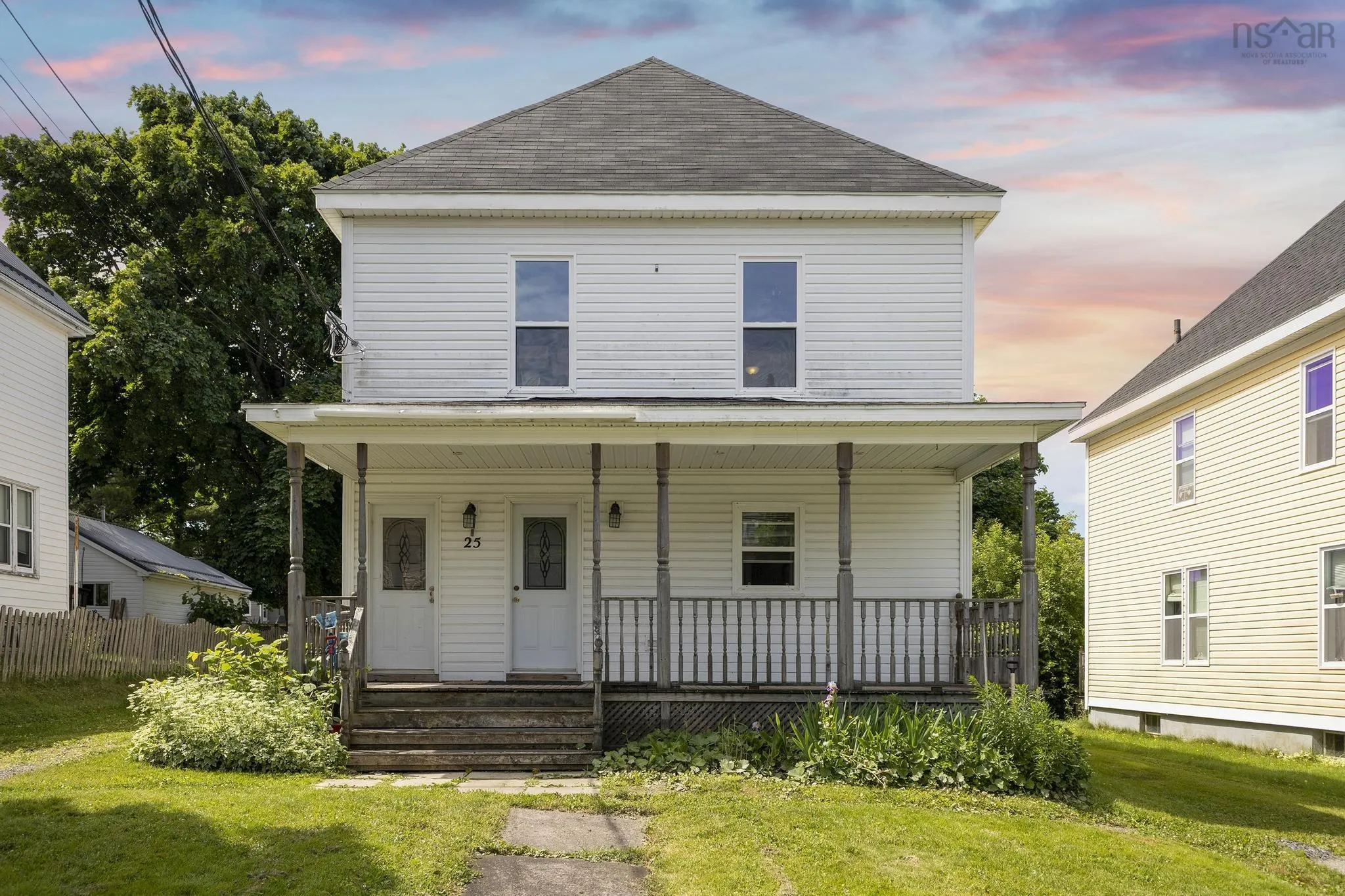25 Jubilee Avenue, Stellarton, NS B0K 1S0, 3 Bedrooms Bedrooms, ,Residential Income,For Sale,Jubilee,202516059