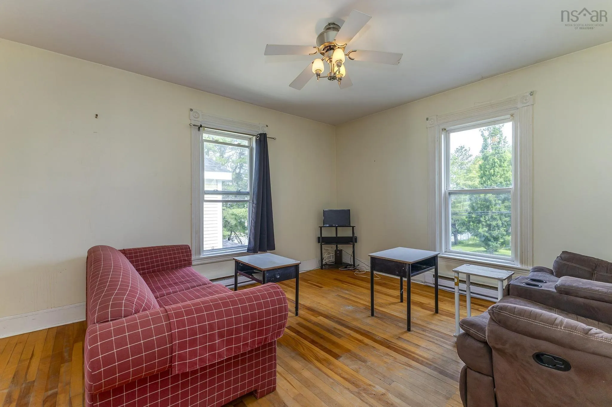 25 Jubilee Avenue, Stellarton, NS B0K 1S0, 3 Bedrooms Bedrooms, ,Residential Income,For Sale,Jubilee,202516059