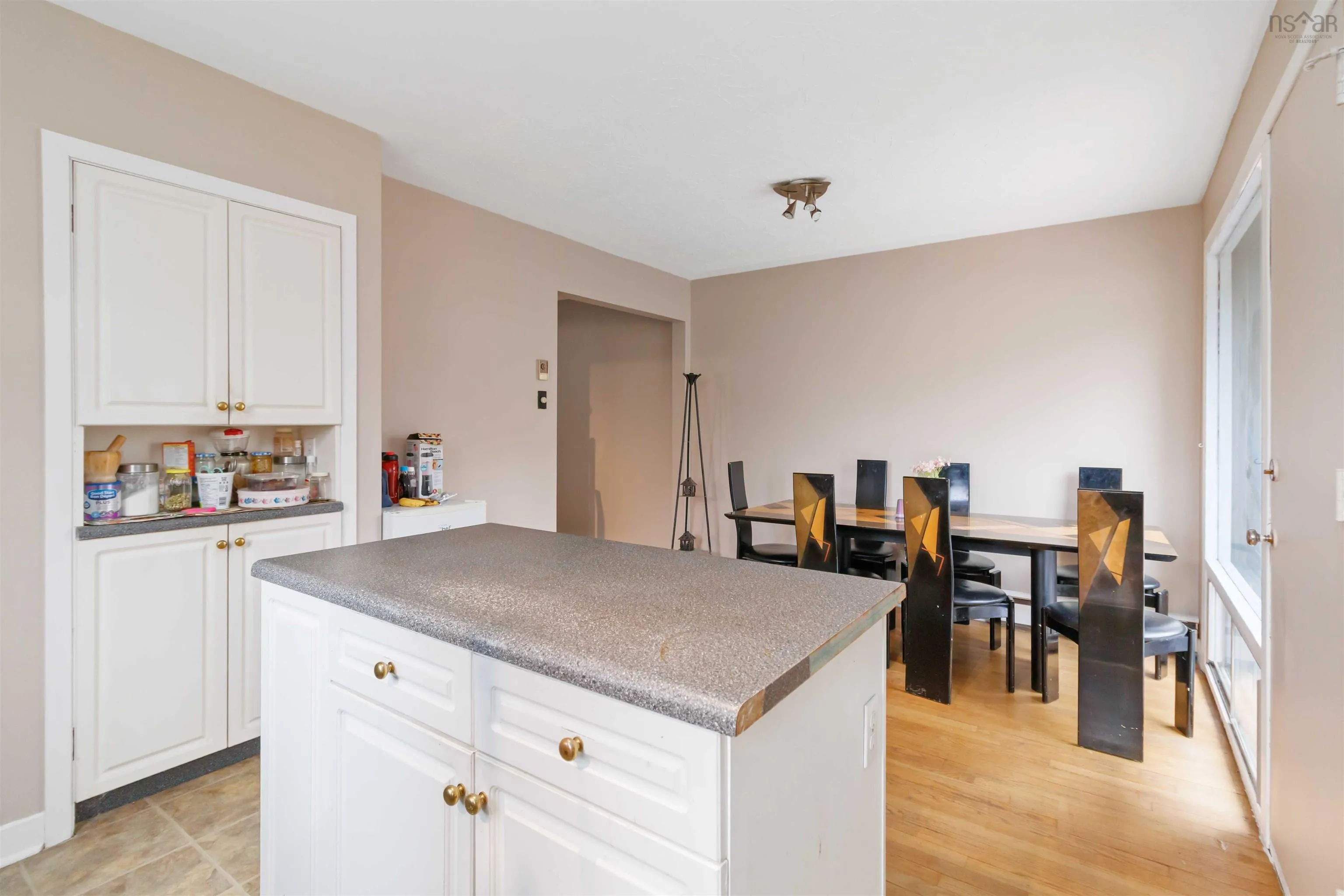 16 Oakburn Court, Halifax Ns B3m 2w6, 3 Bedrooms Bedrooms, ,2 BathroomsBathrooms,Residential,For Sale,Oakburn,202507848