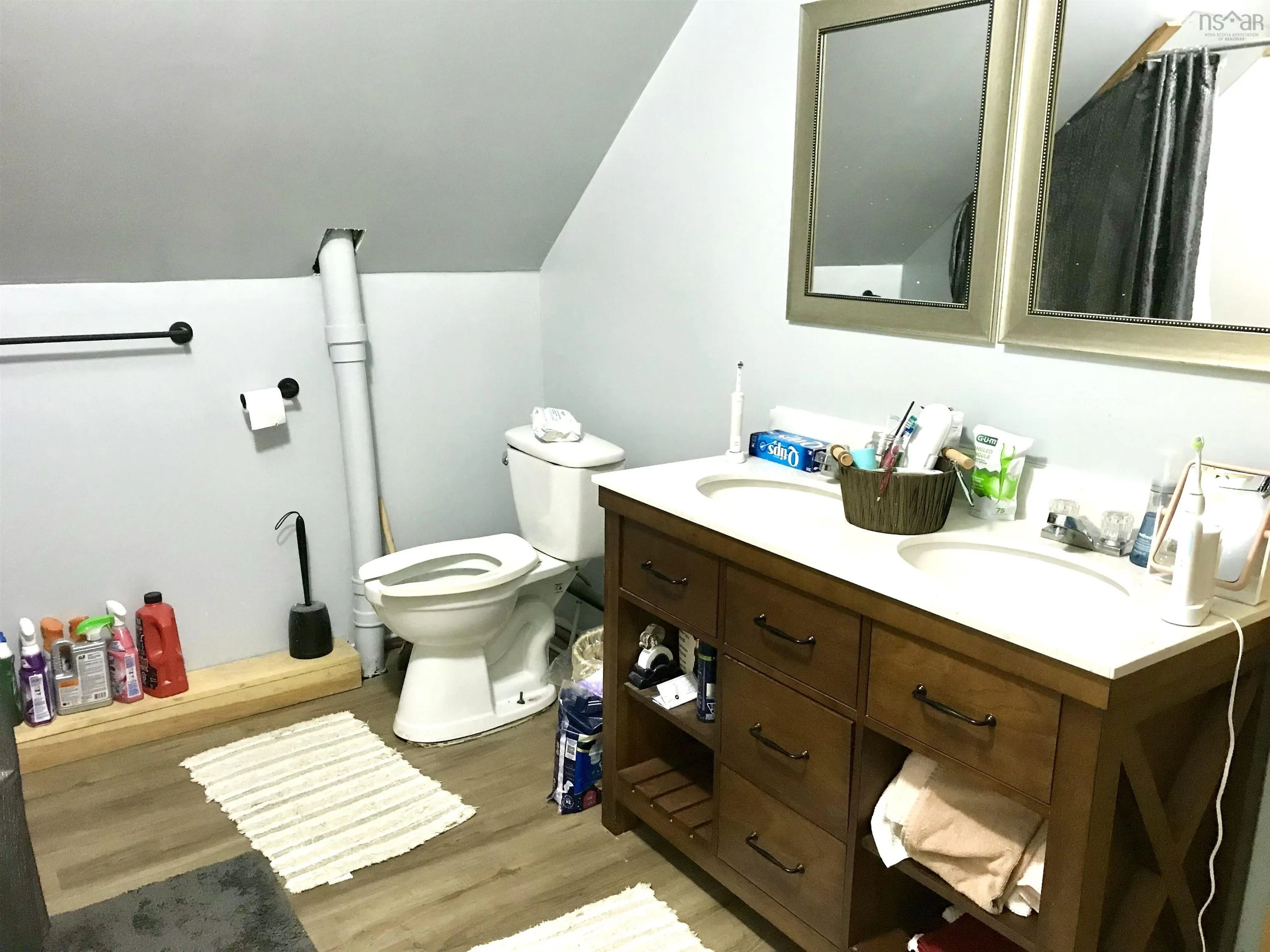 31 Barnard Street, Yarmouth, NS B5A 3T4, 3 Bedrooms Bedrooms, ,2 BathroomsBathrooms,Residential,For Sale,Barnard,202518467