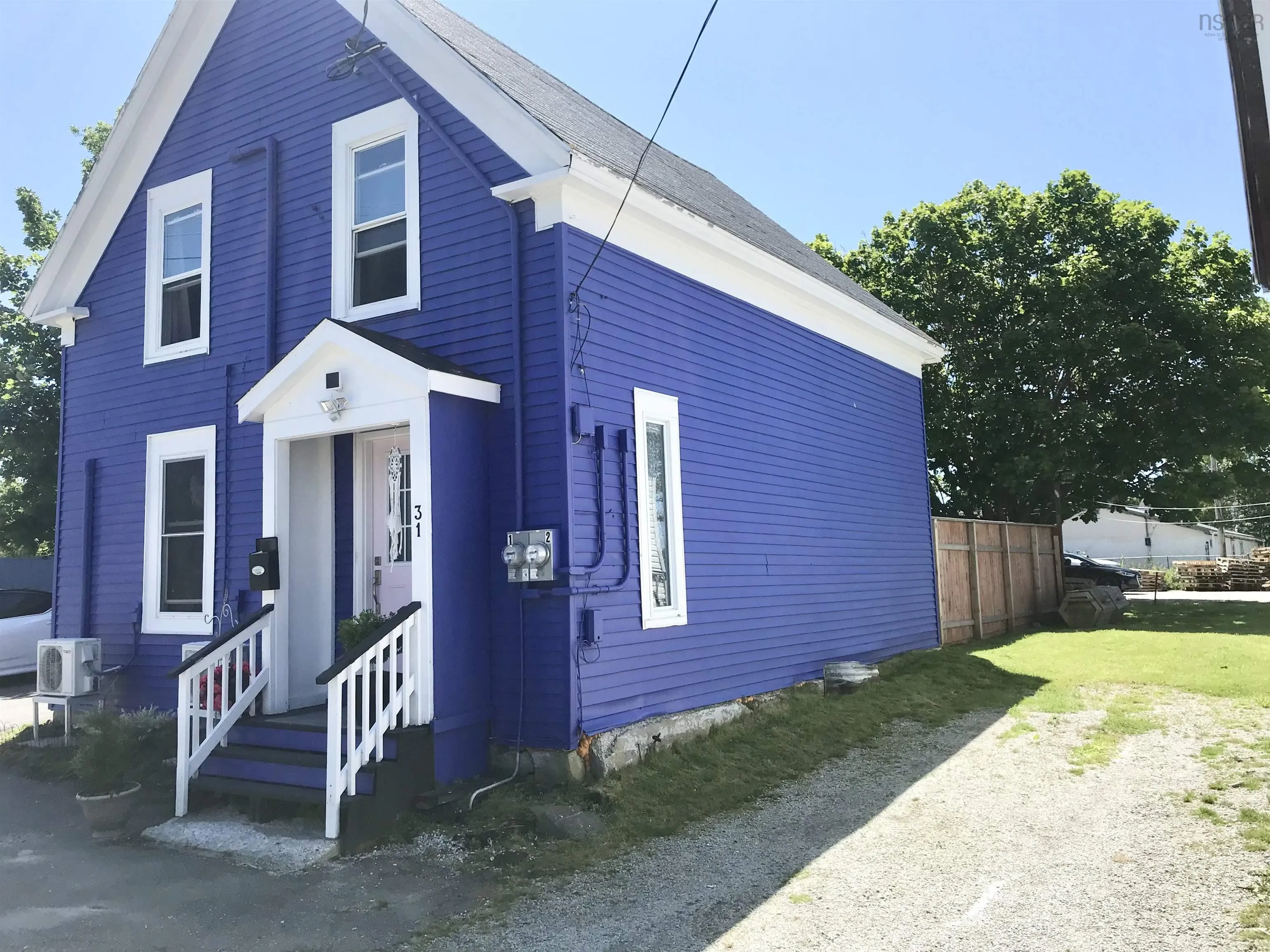 31 Barnard Street, Yarmouth, NS B5A 3T4, 3 Bedrooms Bedrooms, ,2 BathroomsBathrooms,Residential,For Sale,Barnard,202518467