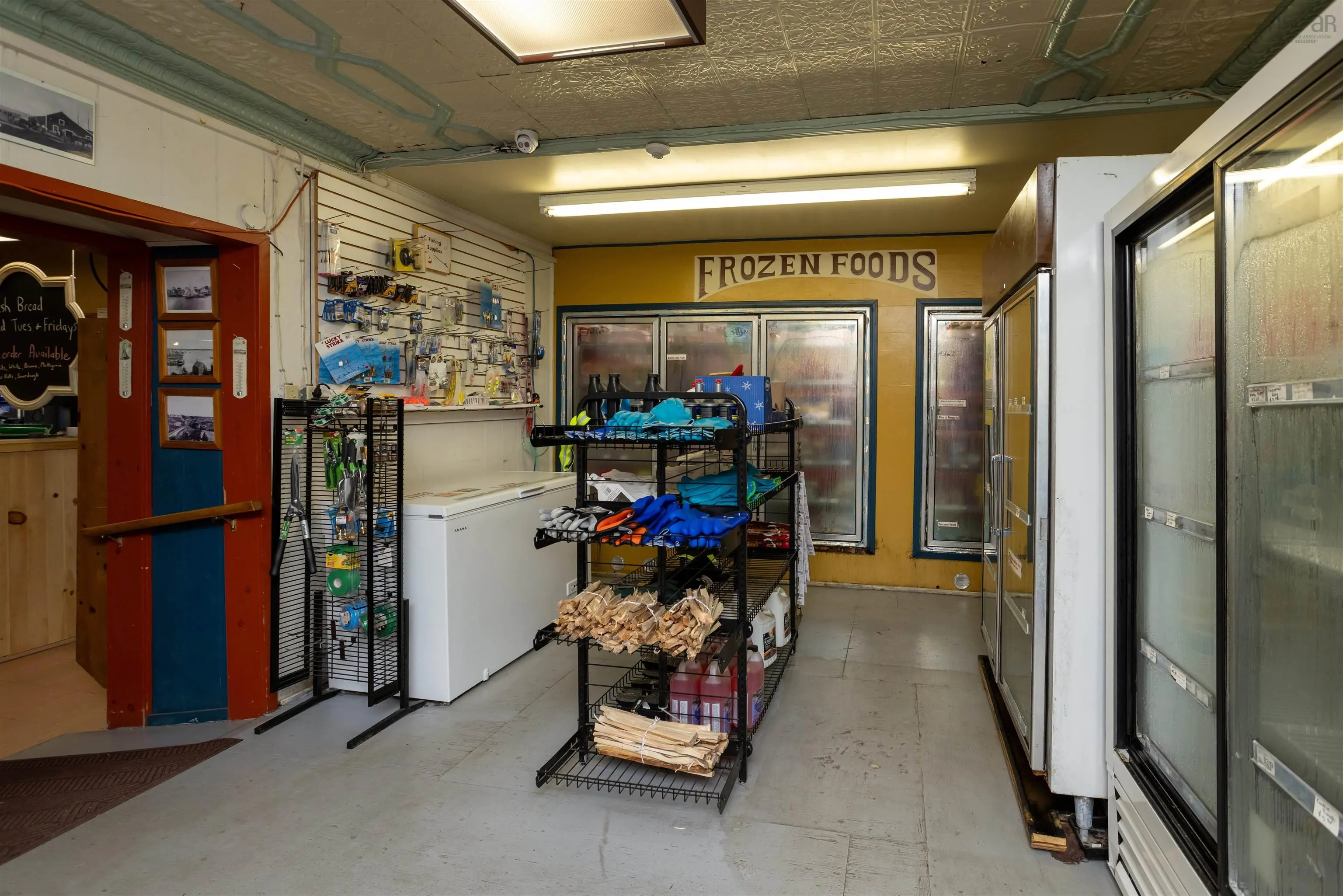 15 North Street, Lockeport, NS B0T 1L0, ,Commercial Sale,For Sale,North,202523228