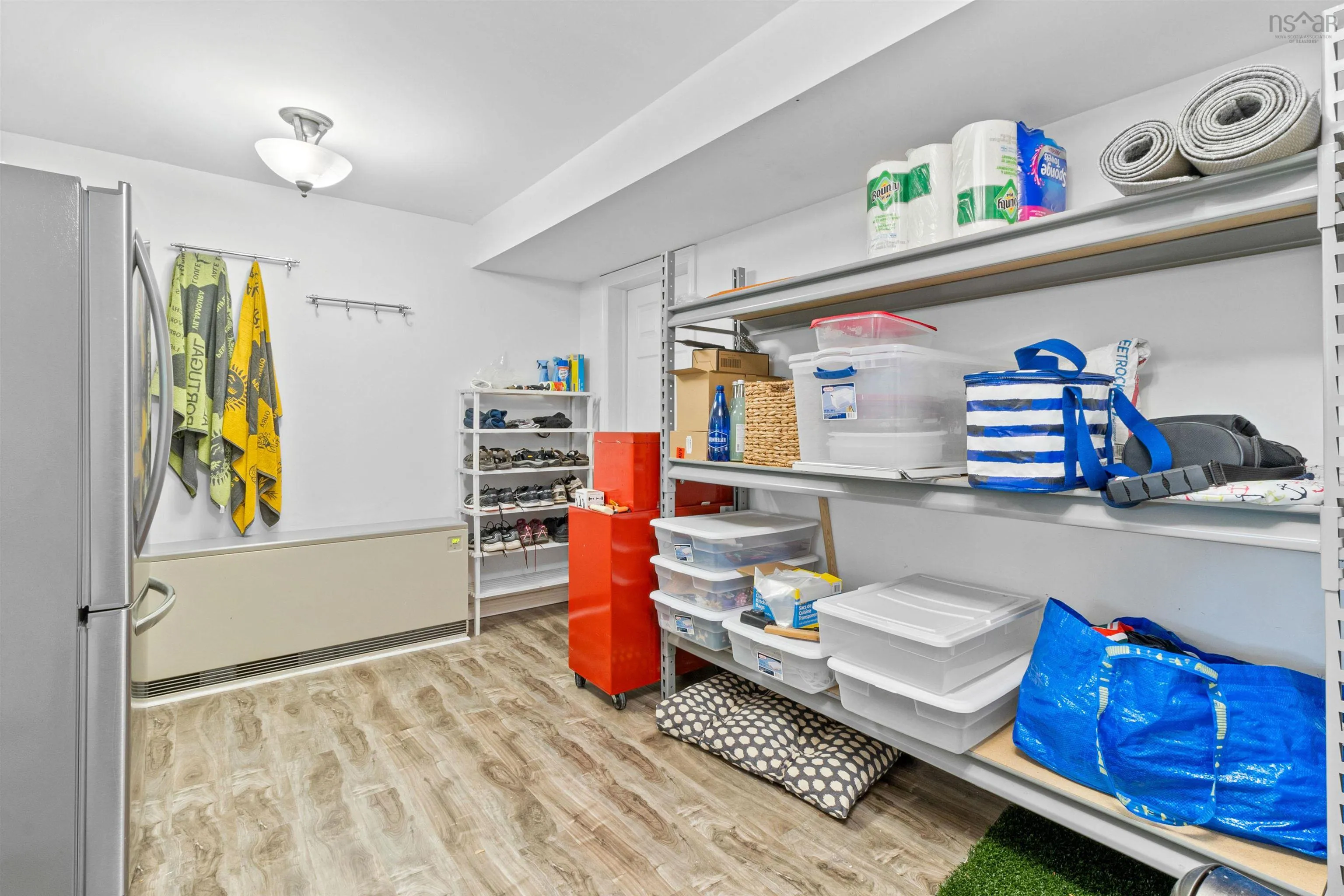 454 Basinview Drive, Bedford, NS B4A 1T4, 3 Bedrooms Bedrooms, ,4 BathroomsBathrooms,Residential,For Sale,Basinview,202518617