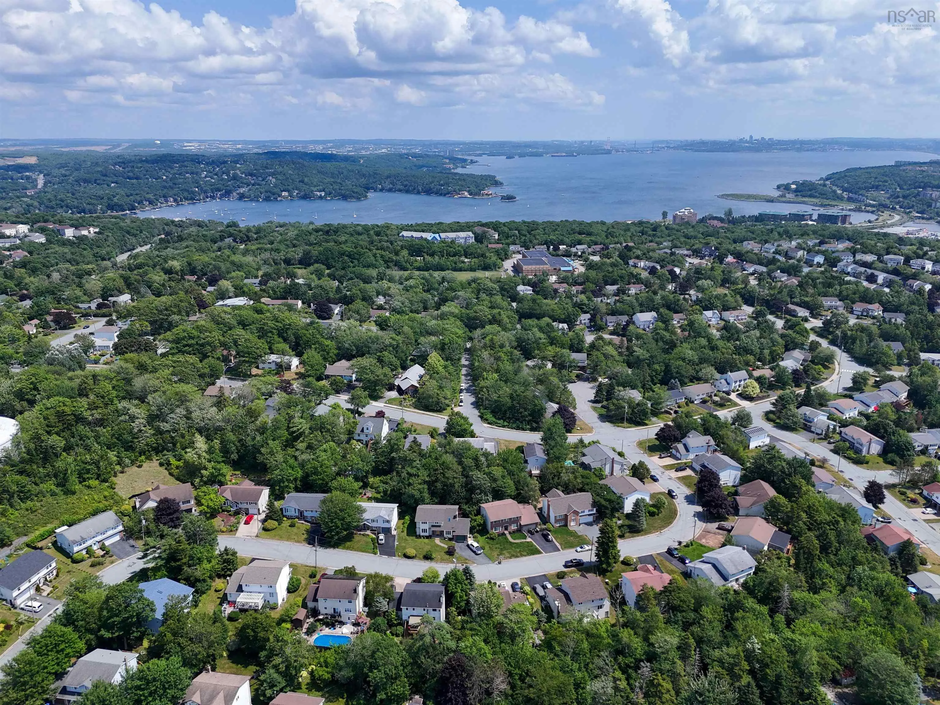 454 Basinview Drive, Bedford, NS B4A 1T4, 3 Bedrooms Bedrooms, ,4 BathroomsBathrooms,Residential,For Sale,Basinview,202518617