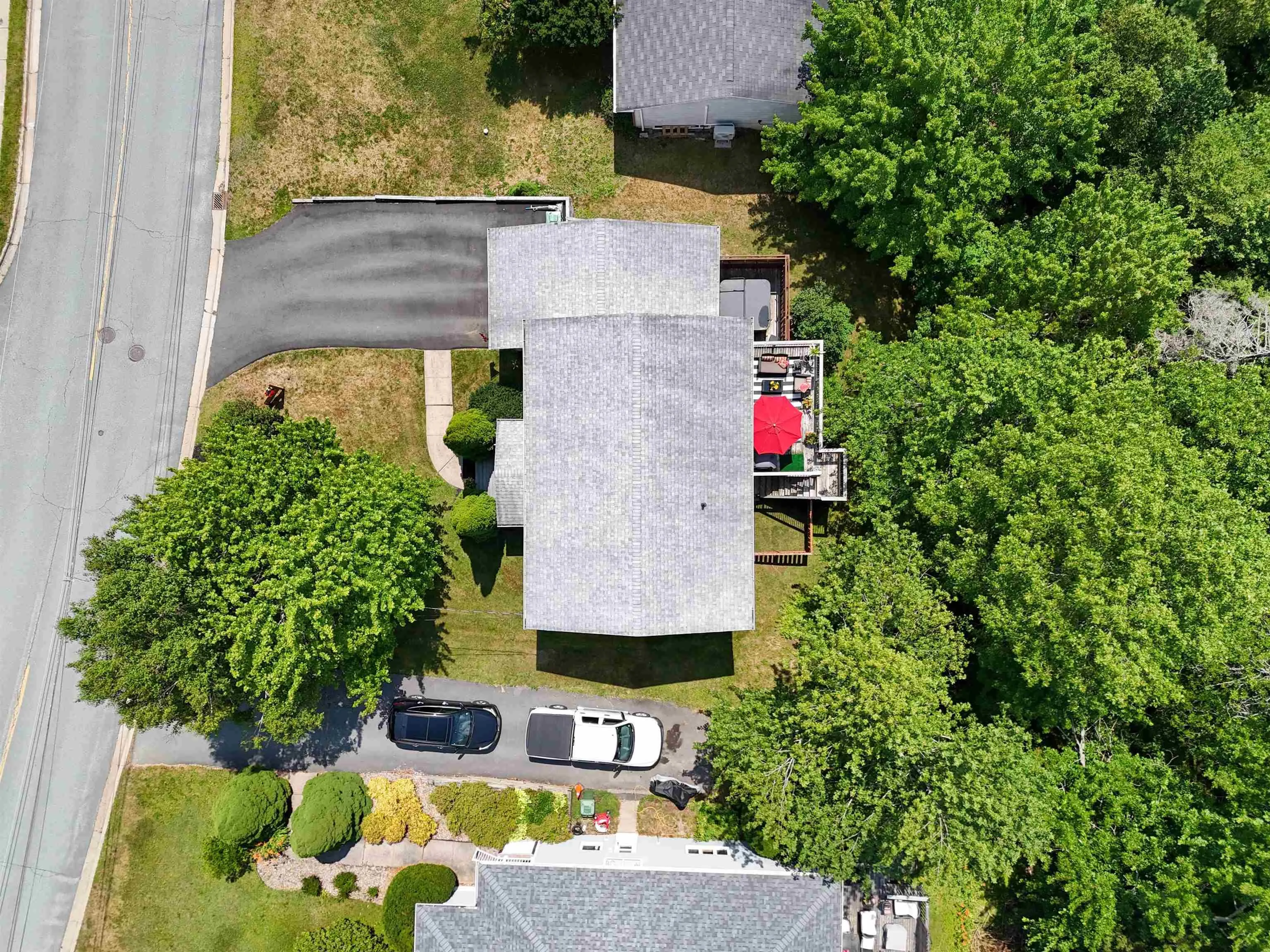 454 Basinview Drive, Bedford, NS B4A 1T4, 3 Bedrooms Bedrooms, ,4 BathroomsBathrooms,Residential,For Sale,Basinview,202518617