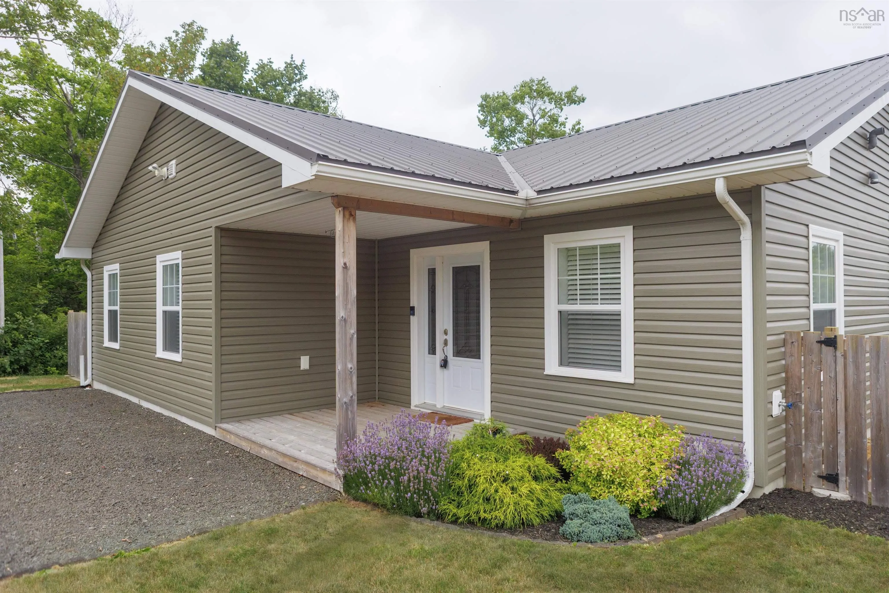 28 Harbourview Road, Smiths Cove Ns B0s 1s0, 4 Bedrooms Bedrooms, ,2 BathroomsBathrooms,Residential,For Sale,Harbour View,202506015