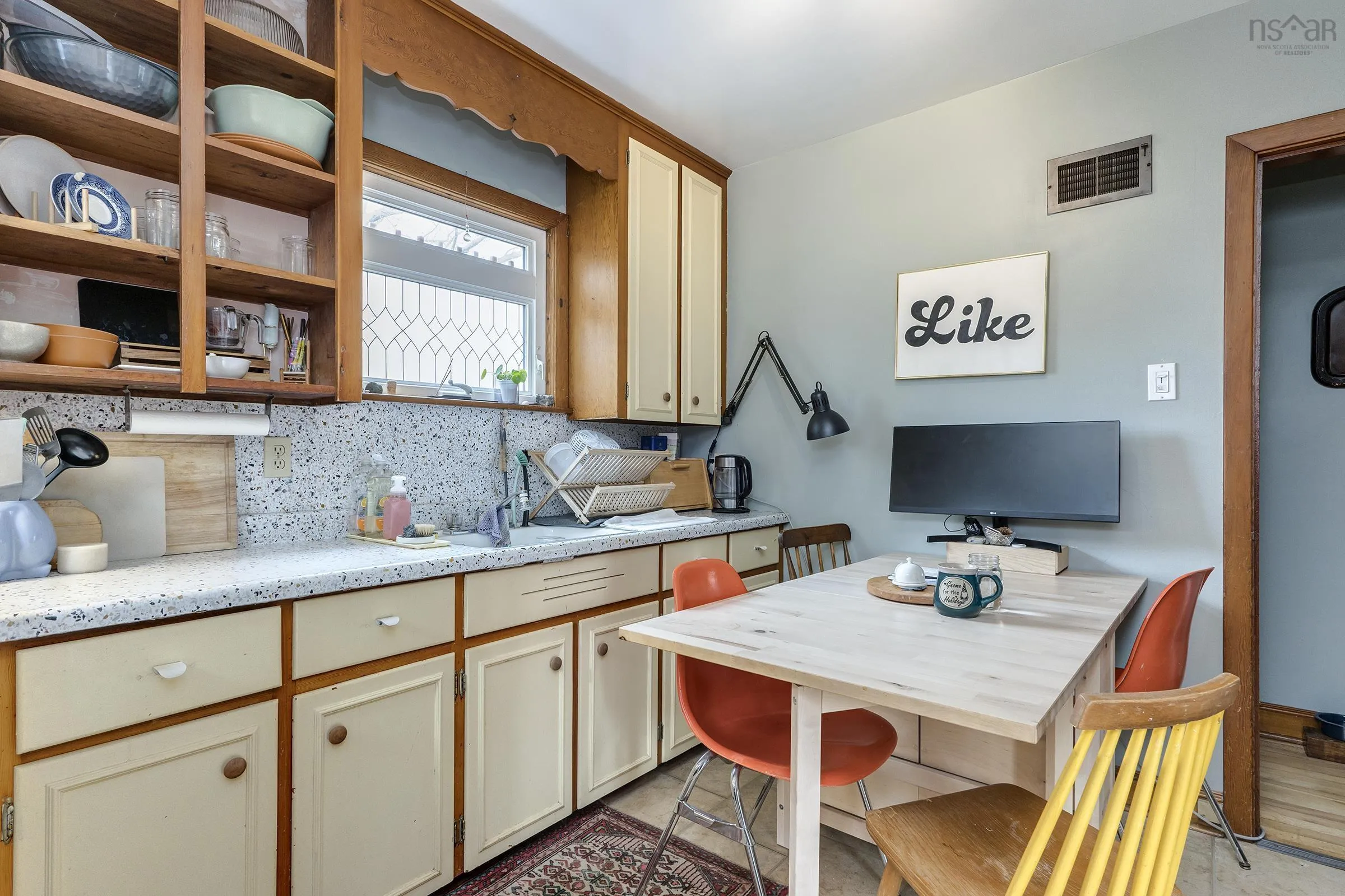 7142 Abbott Drive, Halifax, NS B3L 2L7, 2 Bedrooms Bedrooms, ,2 BathroomsBathrooms,Residential,For Sale,Abbott,202525478