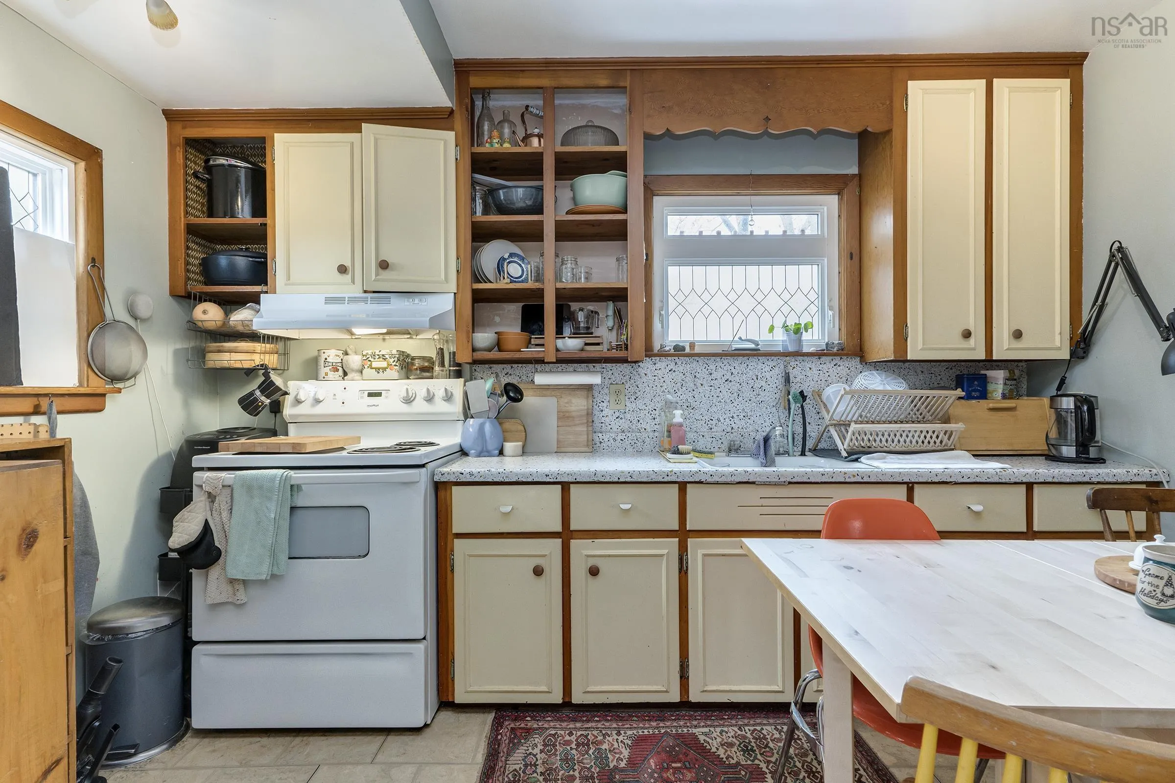 7142 Abbott Drive, Halifax, NS B3L 2L7, 2 Bedrooms Bedrooms, ,2 BathroomsBathrooms,Residential,For Sale,Abbott,202525478