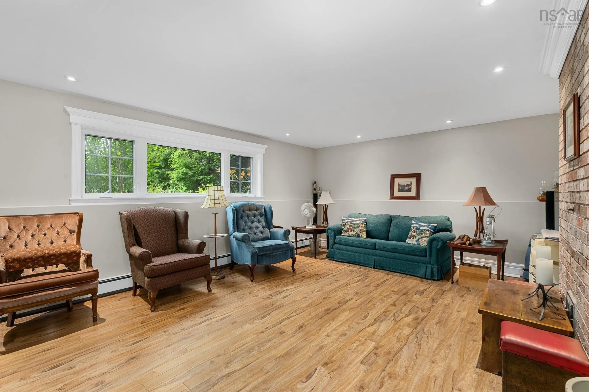 576 Lakeview Avenue, Middle Sackville, NS B4E 3B8, 4 Bedrooms Bedrooms, ,2 BathroomsBathrooms,Residential,For Sale,Lakeview,202517665