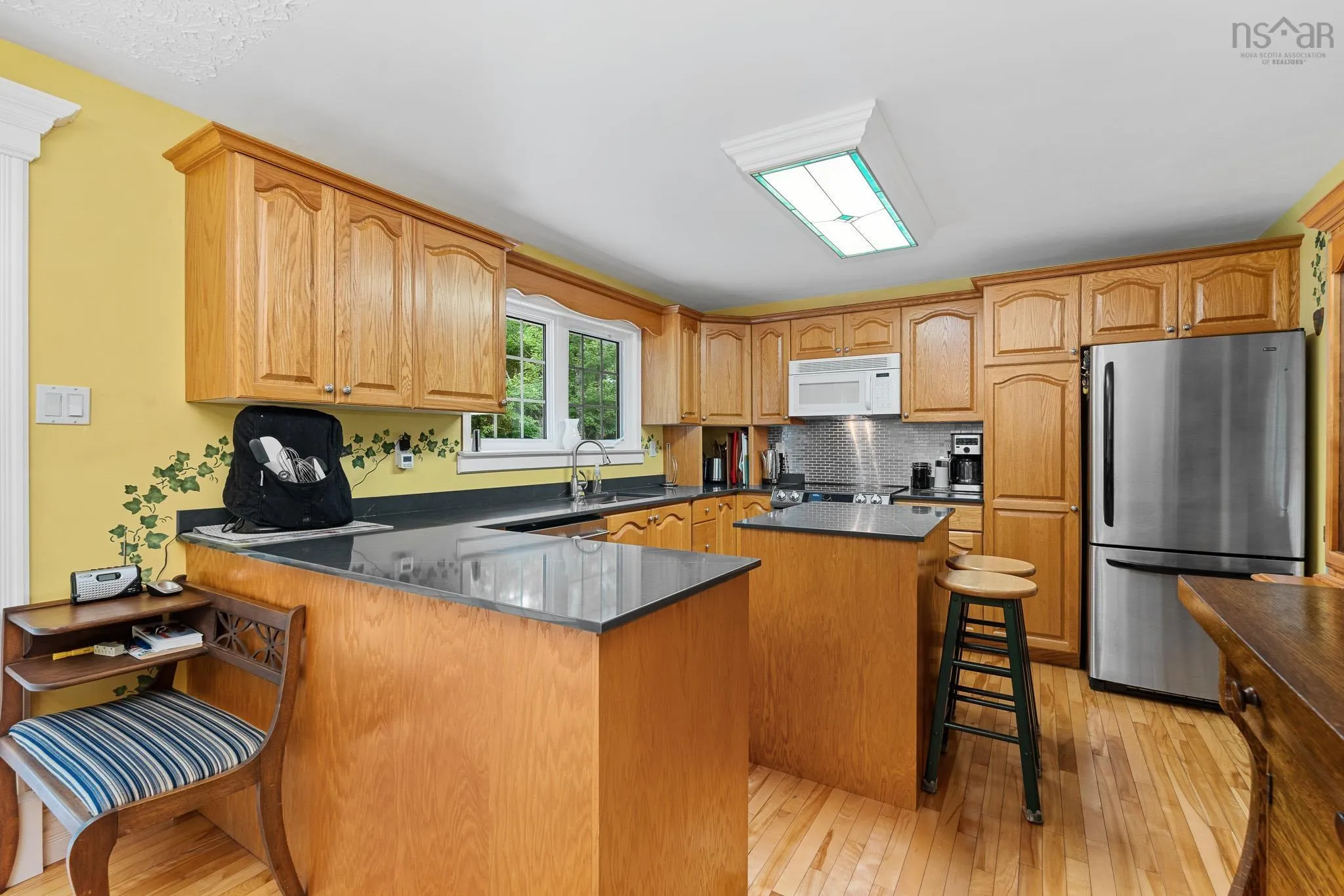 576 Lakeview Avenue, Middle Sackville, NS B4E 3B8, 4 Bedrooms Bedrooms, ,2 BathroomsBathrooms,Residential,For Sale,Lakeview,202517665