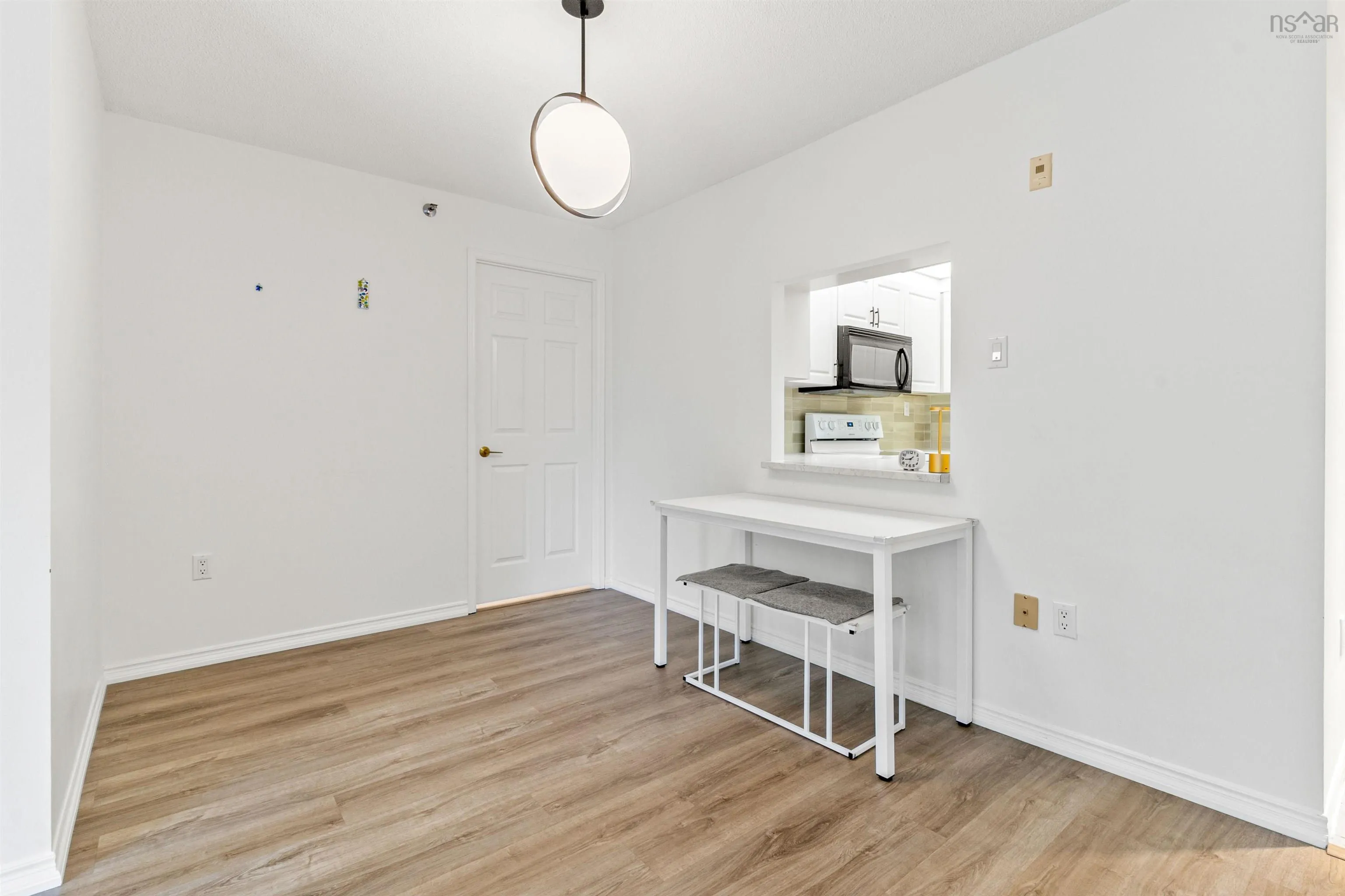 304-30 Brookdale Crescent, Dartmouth, NS B3A 4T7, 2 Bedrooms Bedrooms, ,2 BathroomsBathrooms,Residential,For Sale,Brookdale Crescent,202523954