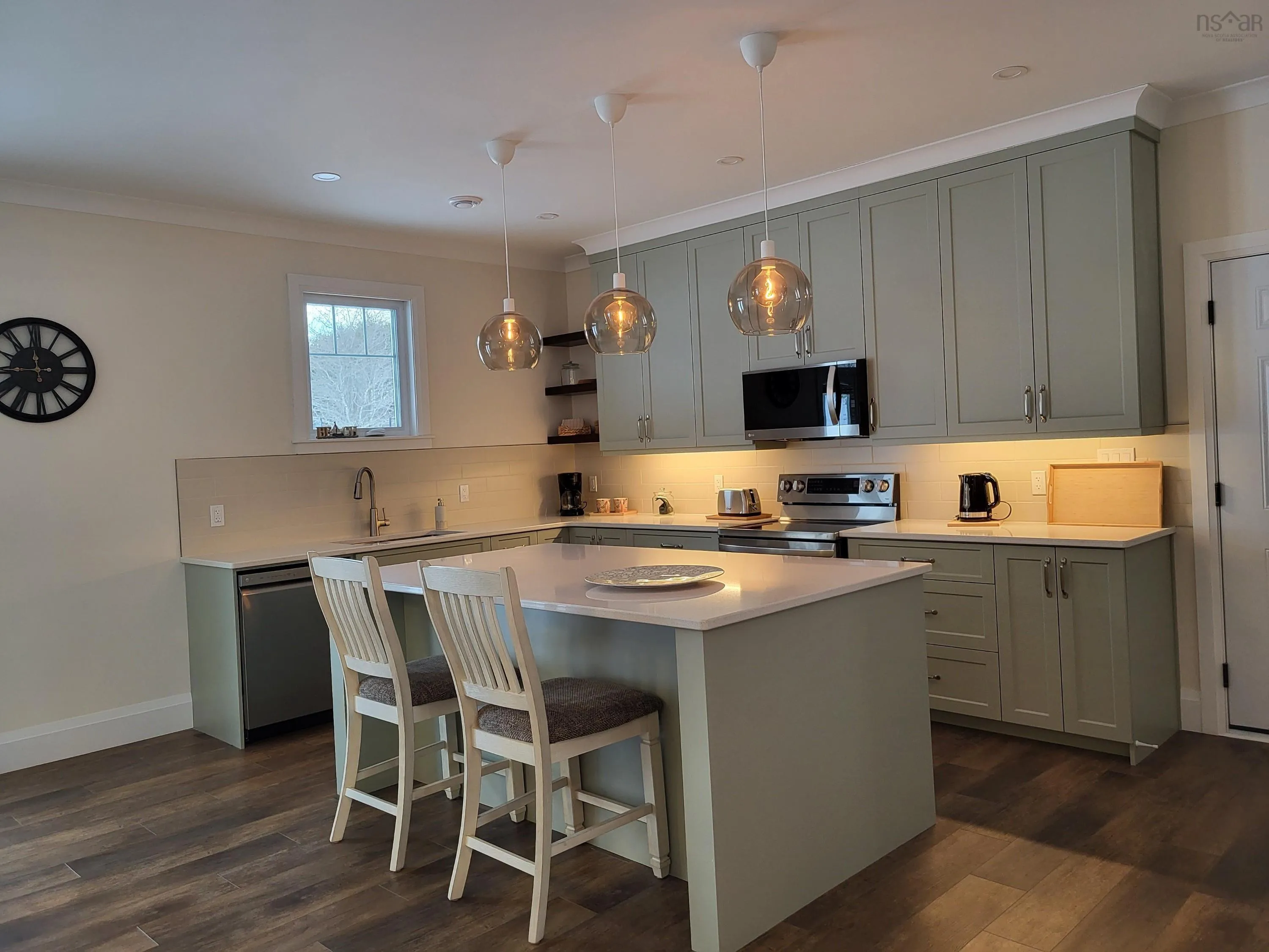 231 Hawthorn Road, Mahone Bay Ns B0j 2e0, 3 Bedrooms Bedrooms, ,2 BathroomsBathrooms,Residential,For Sale,Hawthorn,202504924