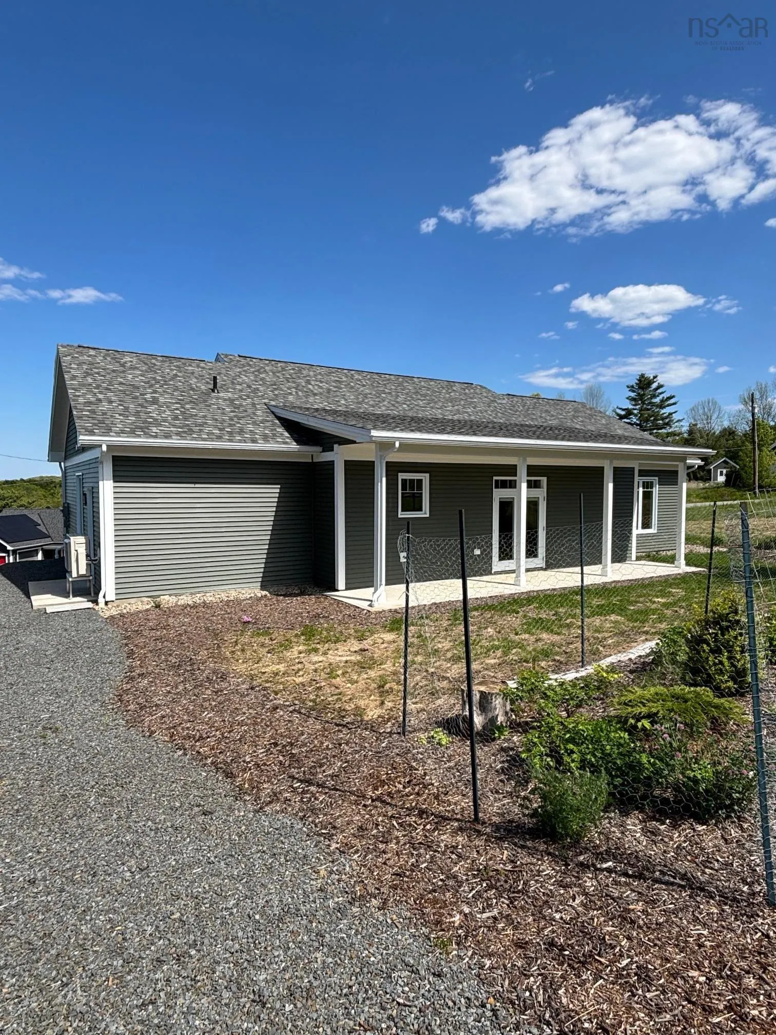 231 Hawthorn Road, Mahone Bay Ns B0j 2e0, 3 Bedrooms Bedrooms, ,2 BathroomsBathrooms,Residential,For Sale,Hawthorn,202504924