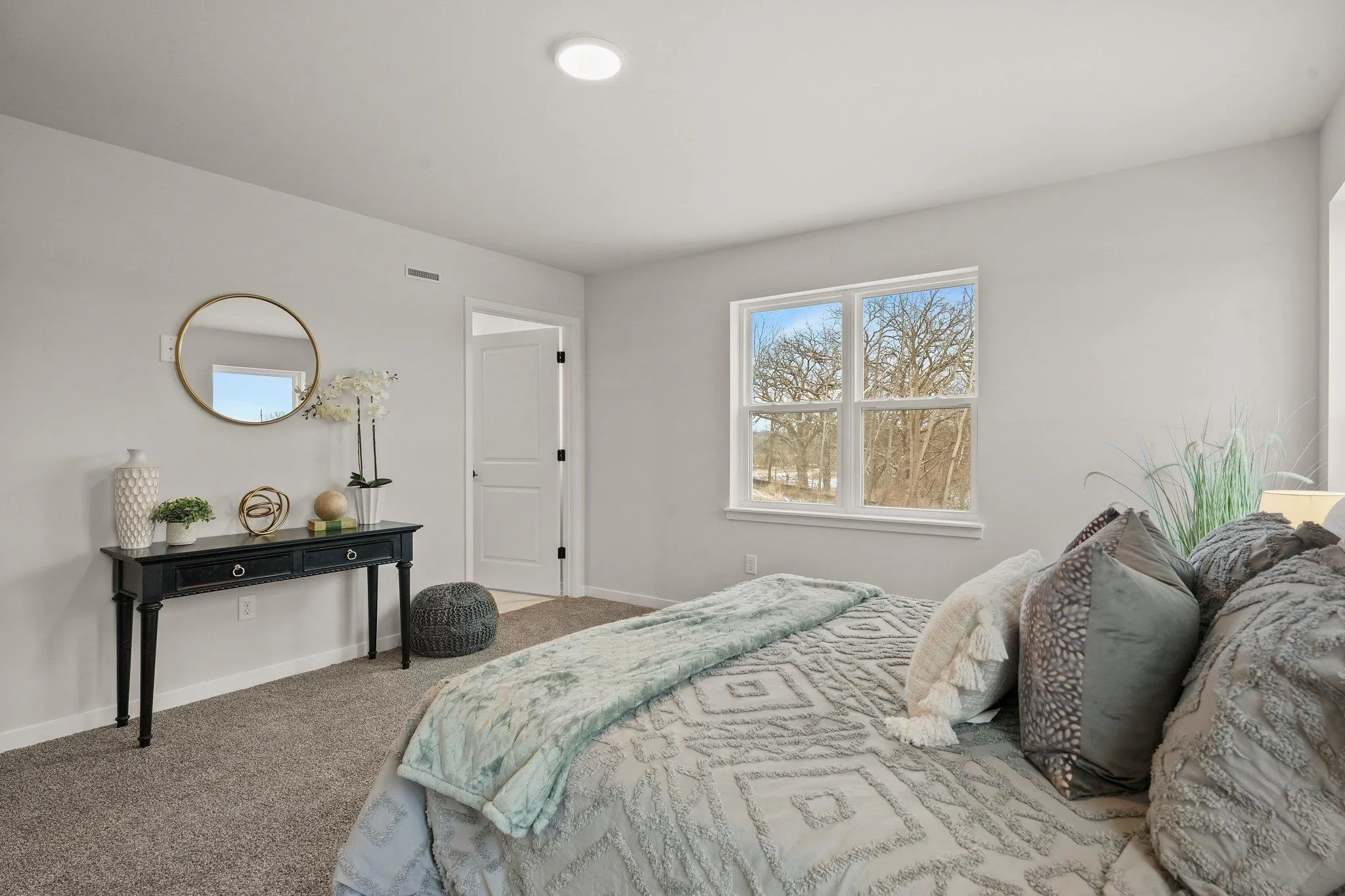 300 Lilac Lane, Stoughton, WI 53589, 3 Bedrooms Bedrooms, ,2 BathroomsBathrooms,Residential,For Sale,Lilac,1997809