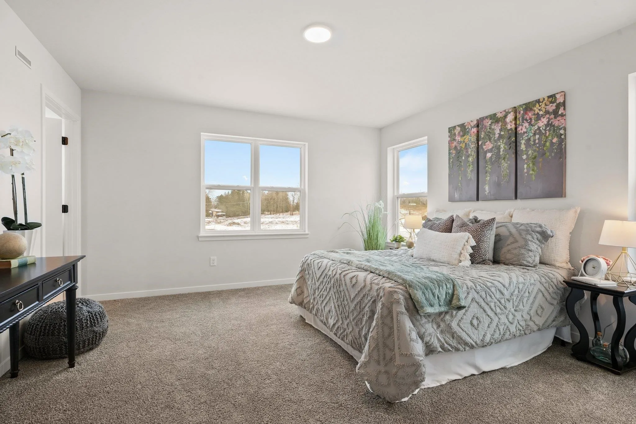 300 Lilac Lane, Stoughton, WI 53589, 3 Bedrooms Bedrooms, ,2 BathroomsBathrooms,Residential,For Sale,Lilac,1997809