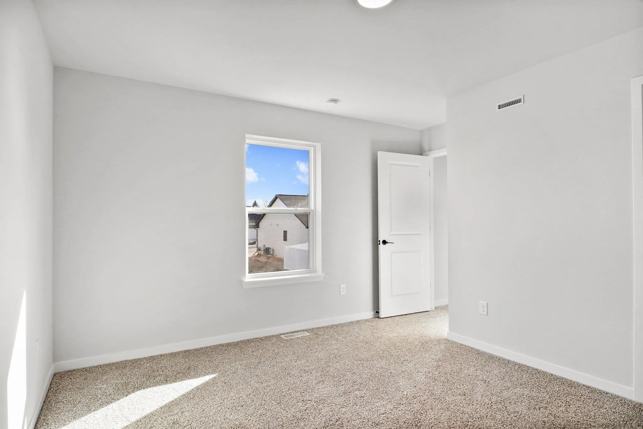 365 Lilac Lane, Stoughton, WI 53589, 3 Bedrooms Bedrooms, ,2 BathroomsBathrooms,Residential,For Sale,Lilac,2003897