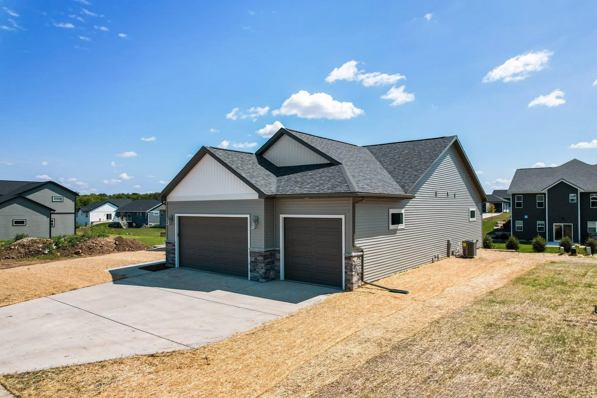 1301 Michelle Lane, Cottage Grove, WI 53527, 3 Bedrooms Bedrooms, ,2 BathroomsBathrooms,Residential,For Sale,Michelle,2004281