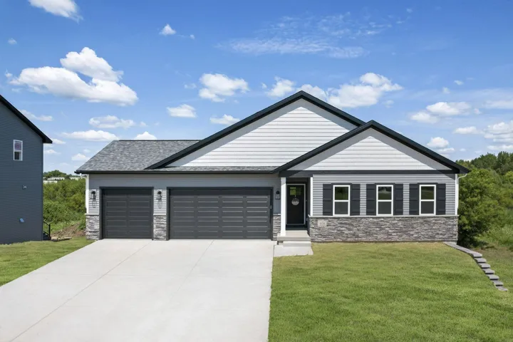 404 Michelle Lane, Cottage Grove, WI 53527, 4 Bedrooms Bedrooms, ,3 BathroomsBathrooms,Residential,For Sale,Michelle,2004285