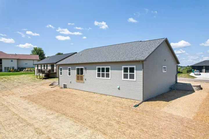 402 Michelle Lane, Cottage Grove, WI 53527, 4 Bedrooms Bedrooms, ,3 BathroomsBathrooms,Residential,For Sale,Michelle,2004287