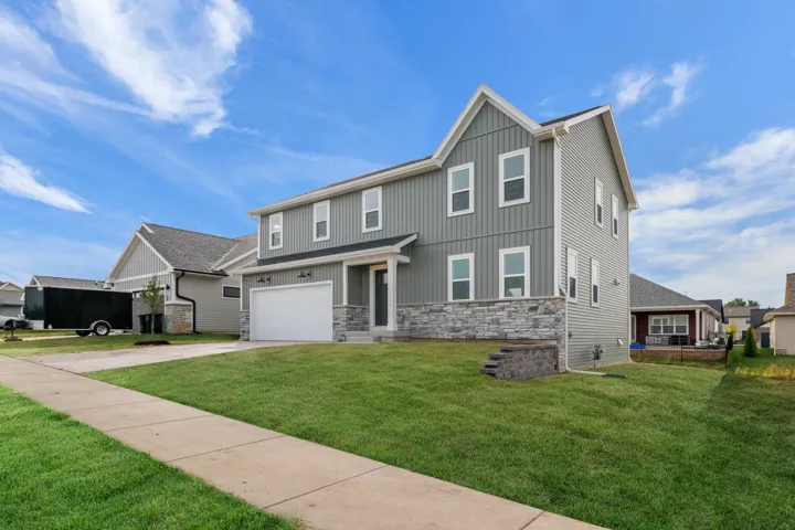 366 Wild Rose Way, Stoughton, WI 53527, 4 Bedrooms Bedrooms, ,3 BathroomsBathrooms,Residential,For Sale,Wild Rose,2004307