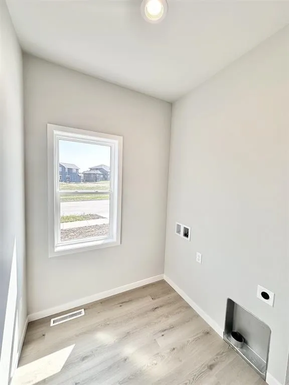 317 Dahlia Drive, Stoughton, WI 53589, 3 Bedrooms Bedrooms, ,2 BathroomsBathrooms,Residential,For Sale,Dahlia,2005020