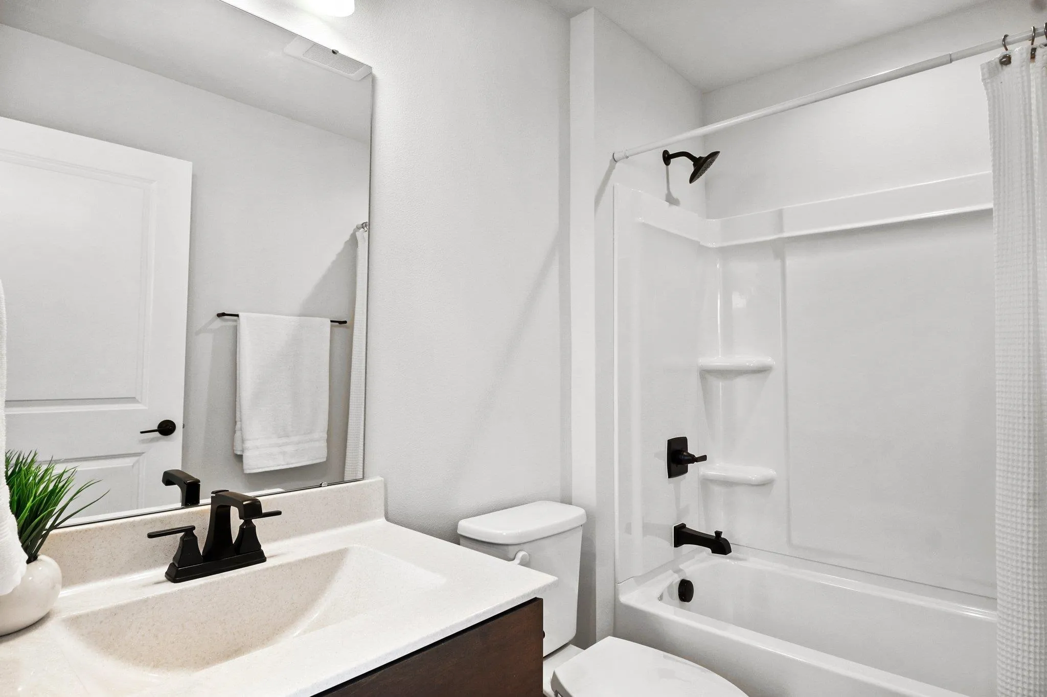 380 Lilac Lane, Stoughton, WI 53589, 3 Bedrooms Bedrooms, ,2 BathroomsBathrooms,Residential,For Sale,Lilac,2006508