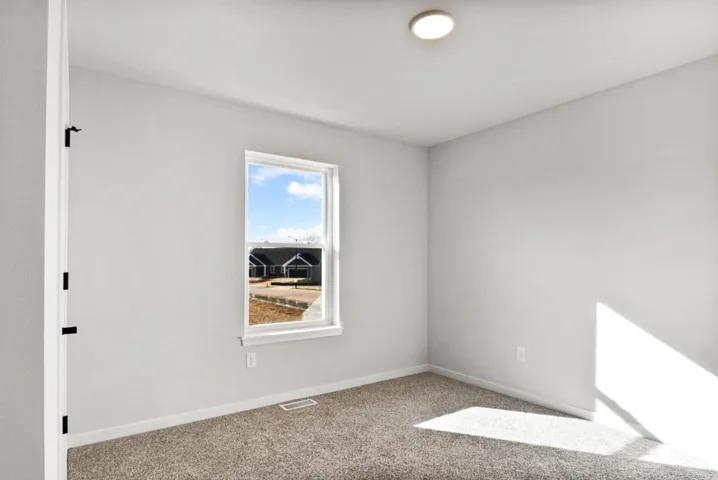 380 Lilac Lane, Stoughton, WI 53589, 3 Bedrooms Bedrooms, ,2 BathroomsBathrooms,Residential,For Sale,Lilac,2006508